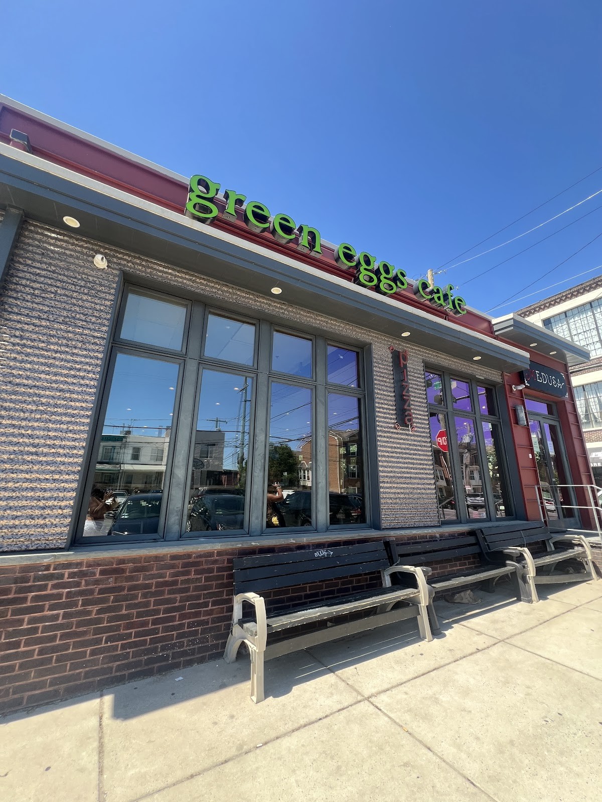Green Eggs Café.: the place