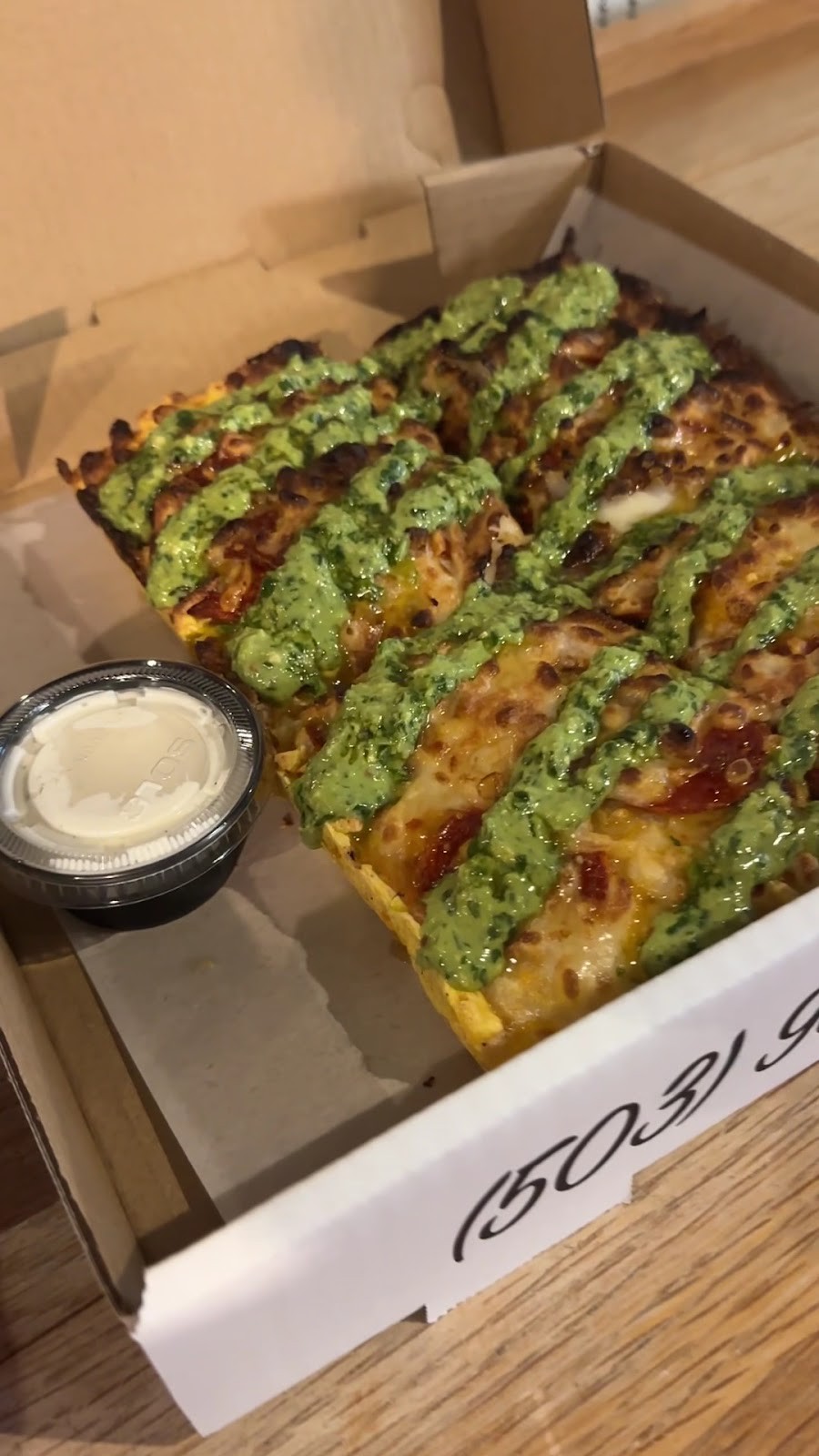 Boxcar Pizza: food & drinks