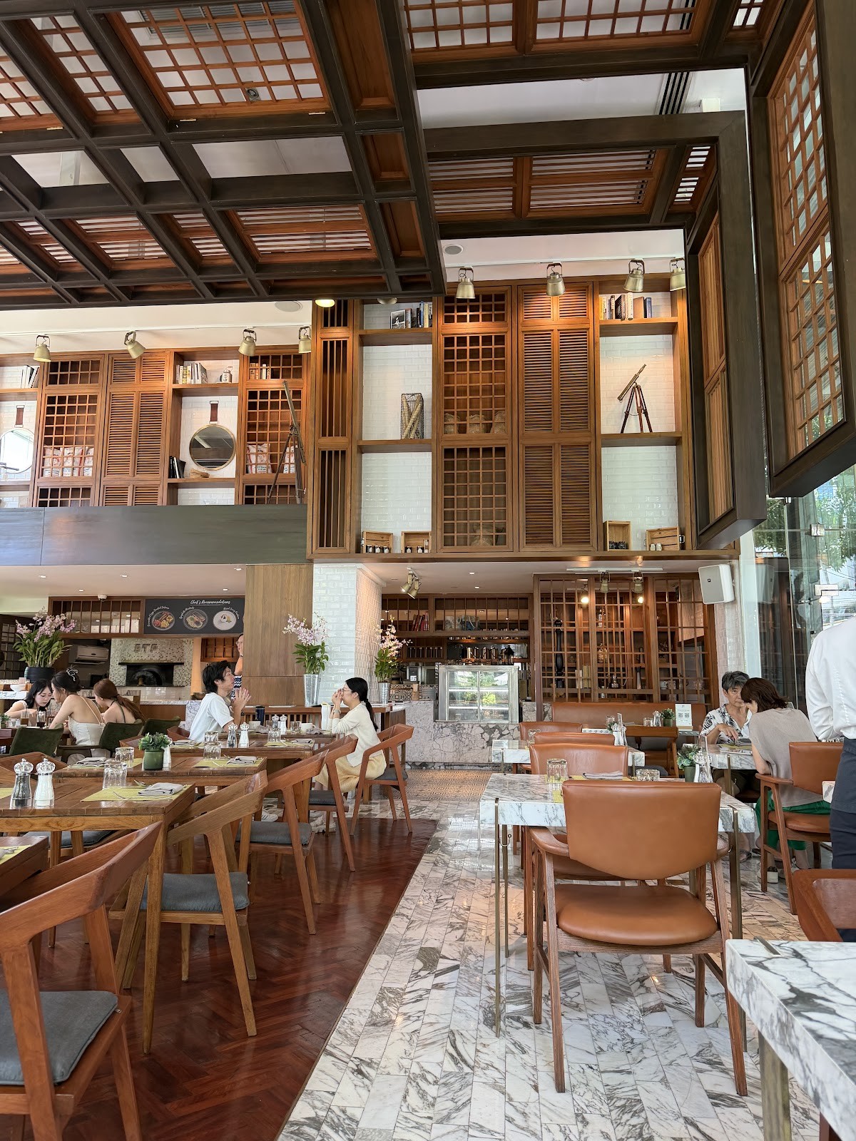 Bangkok Trading Post Bistro & Bar: the place