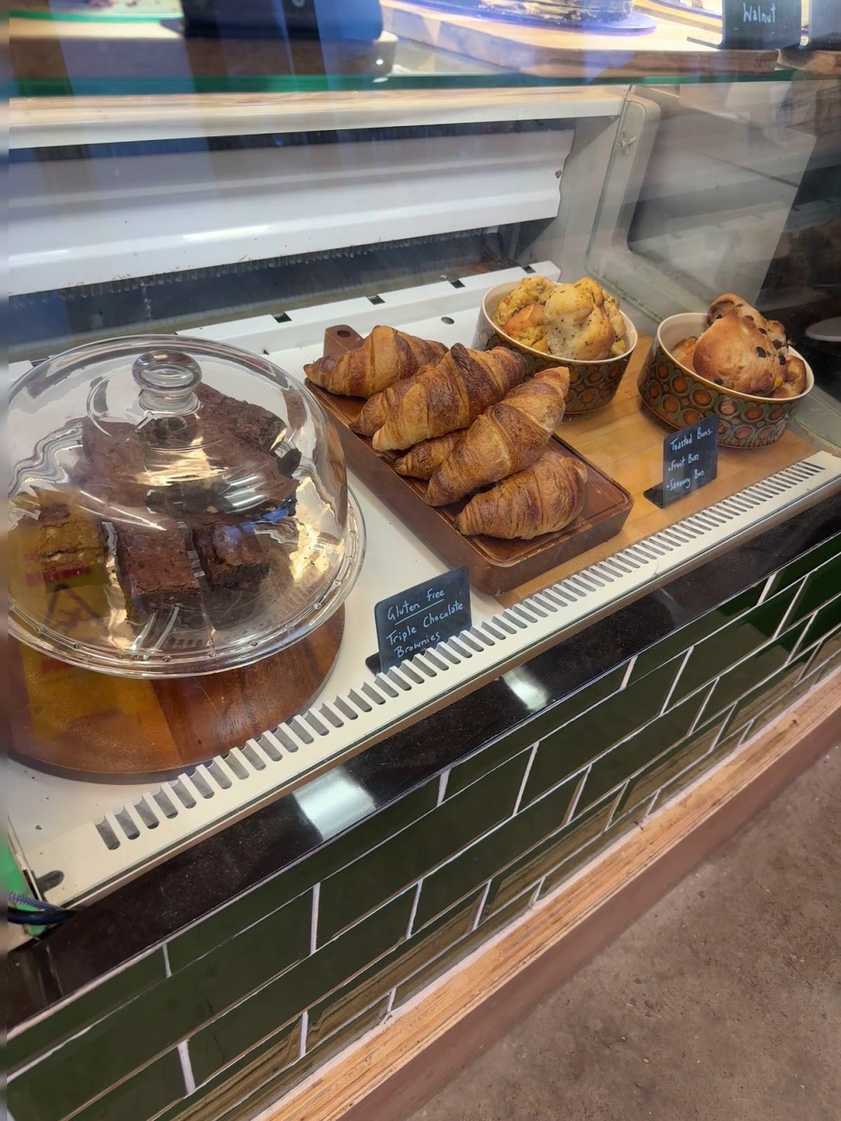Lovelocks Coffee Shop: the place