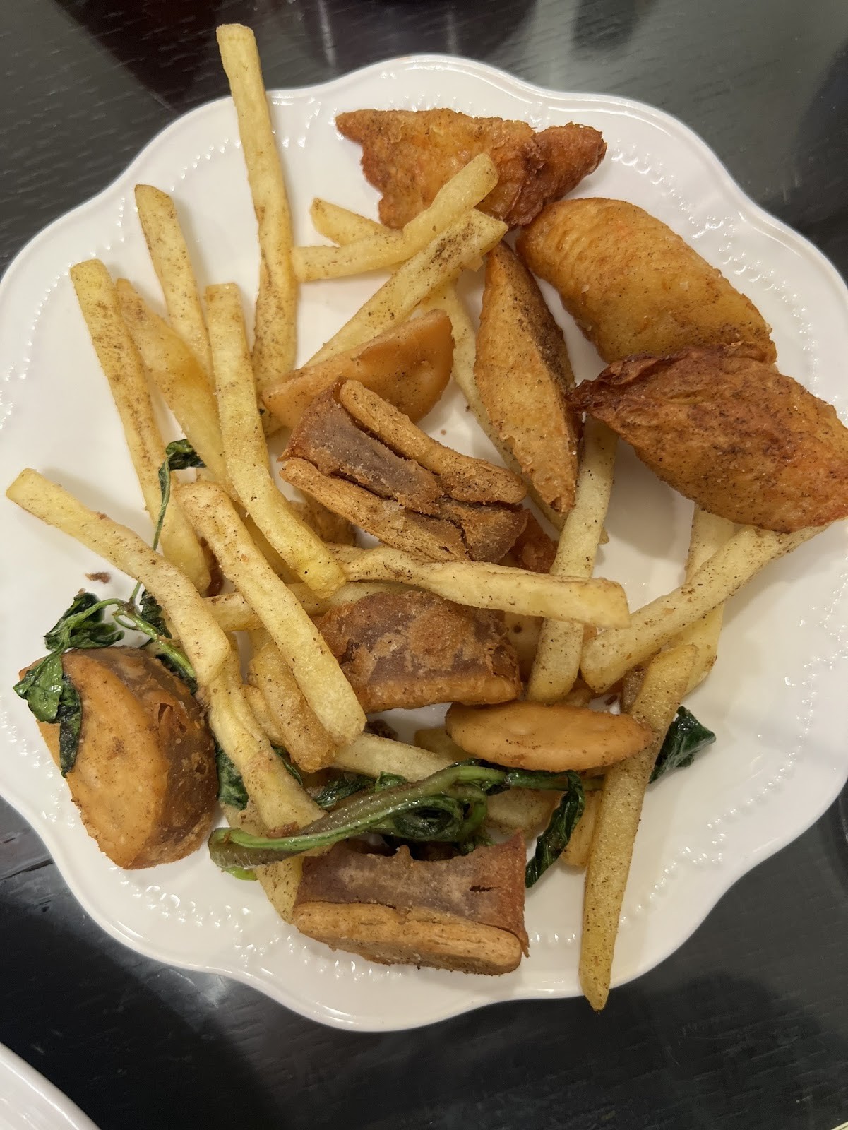 Vegetable Fried Food 馥野蔬食炸物 - Fù Yě Shū Shí Zhà Wù: food & drinks