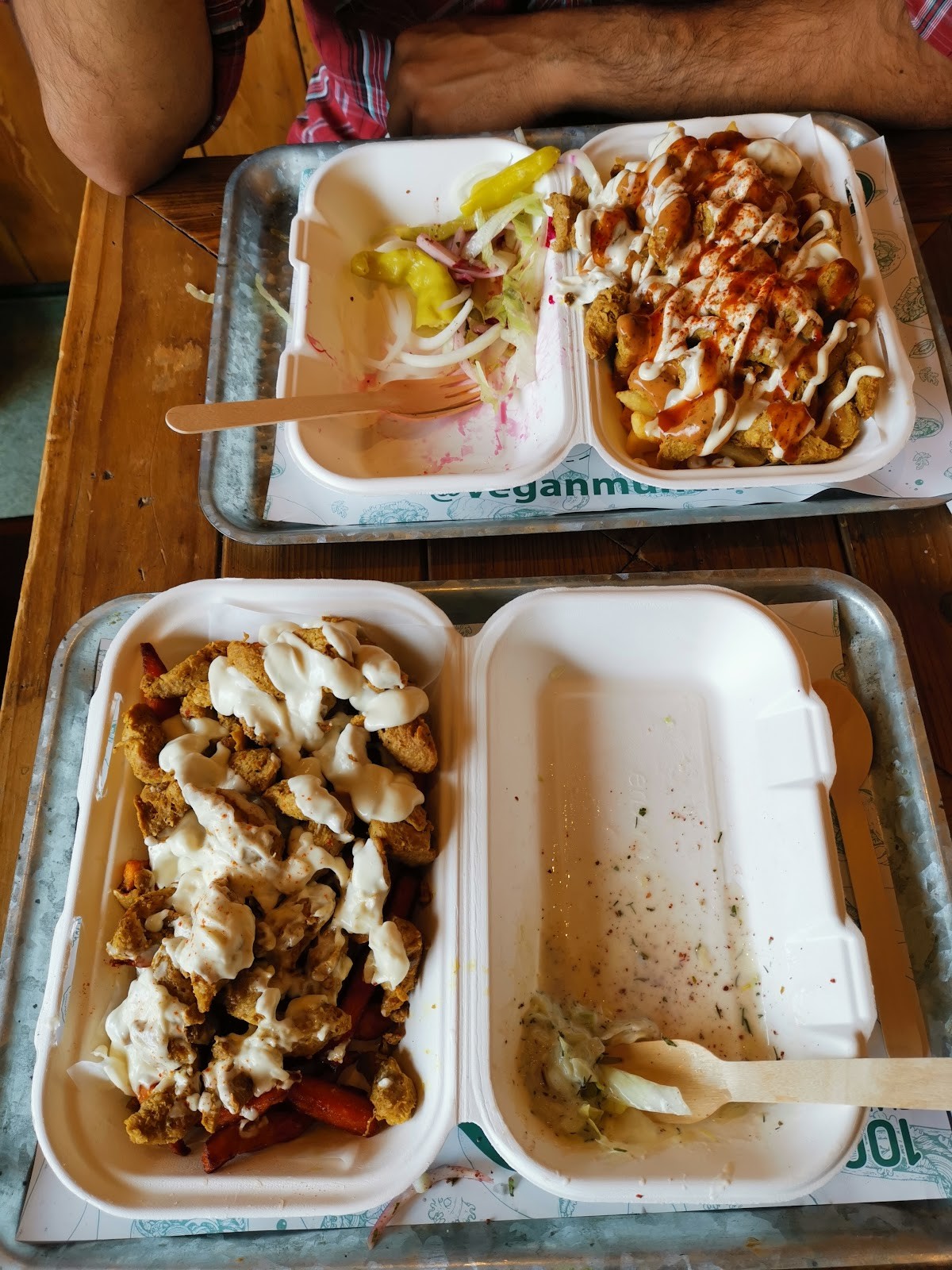 Vegan Falafel Munch UK: food & drinks