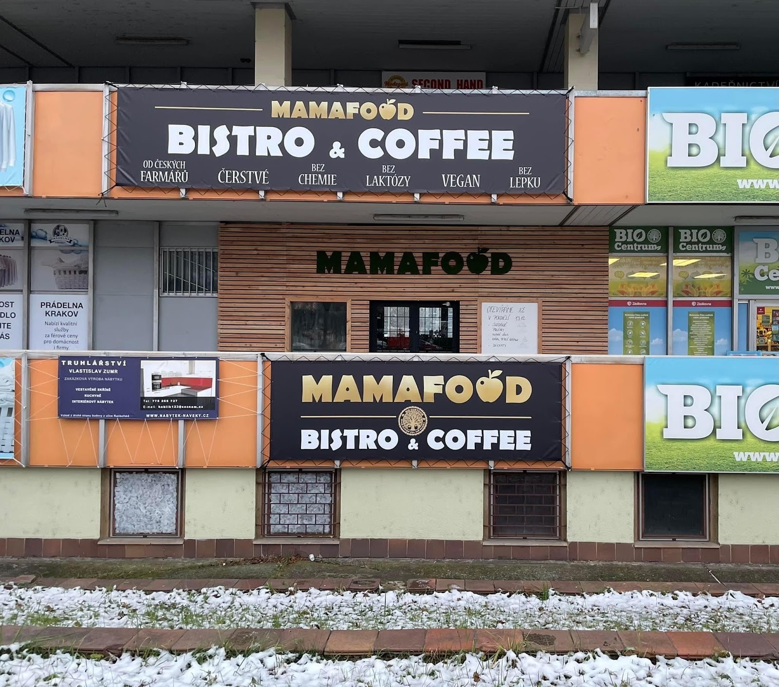 Mamafood bistro: the place
