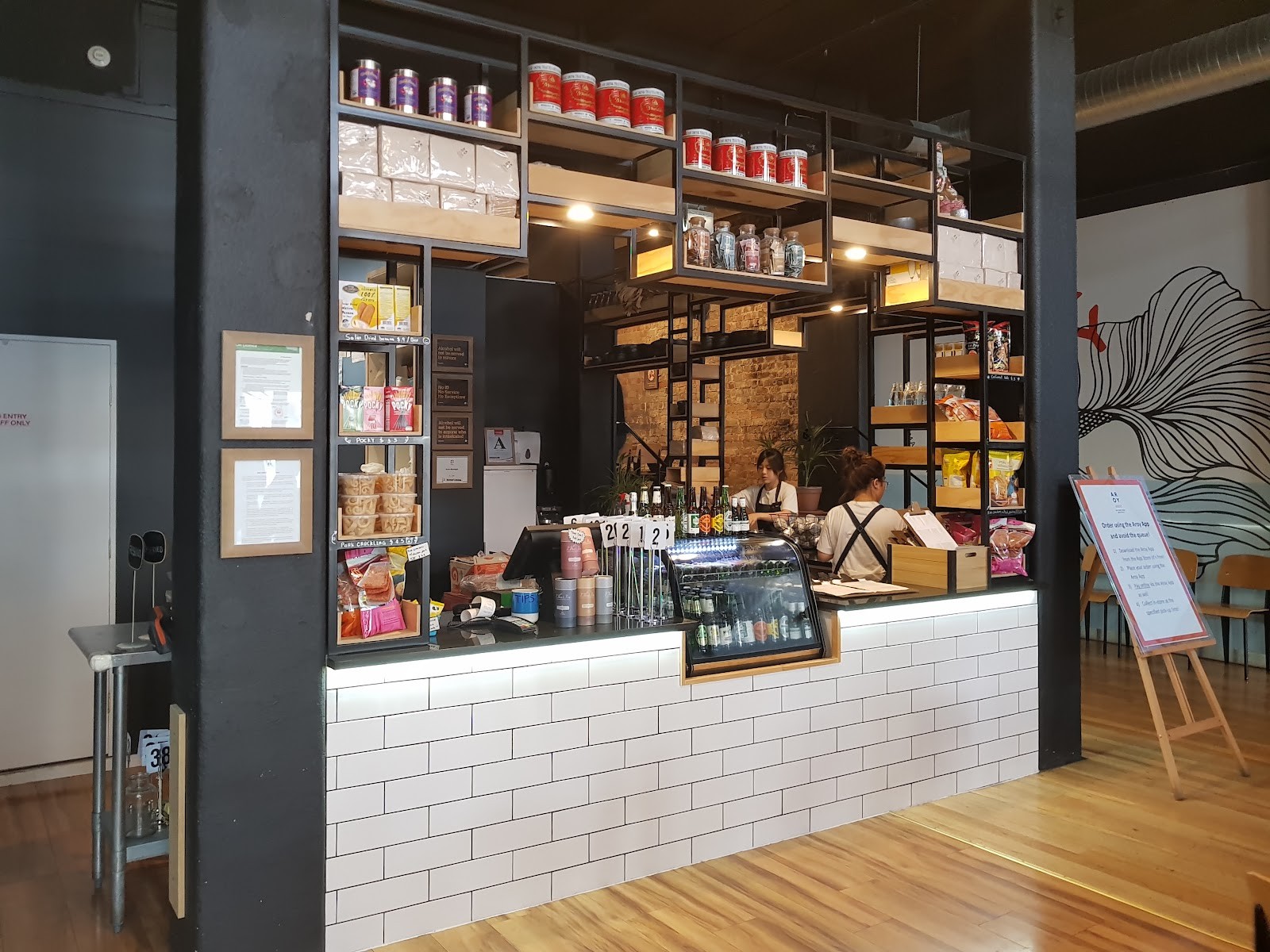 Aroy Thai Eatery - Commerce St: the place