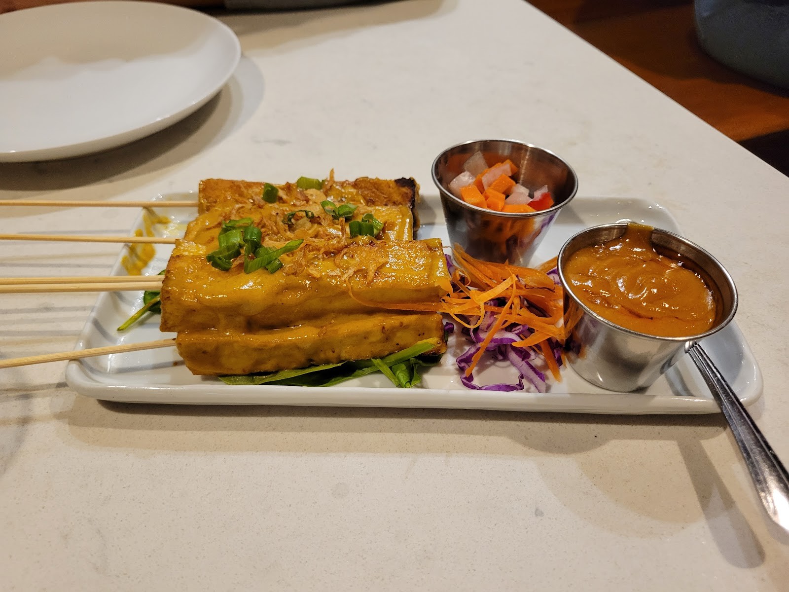 Araya's Place: food & drinks