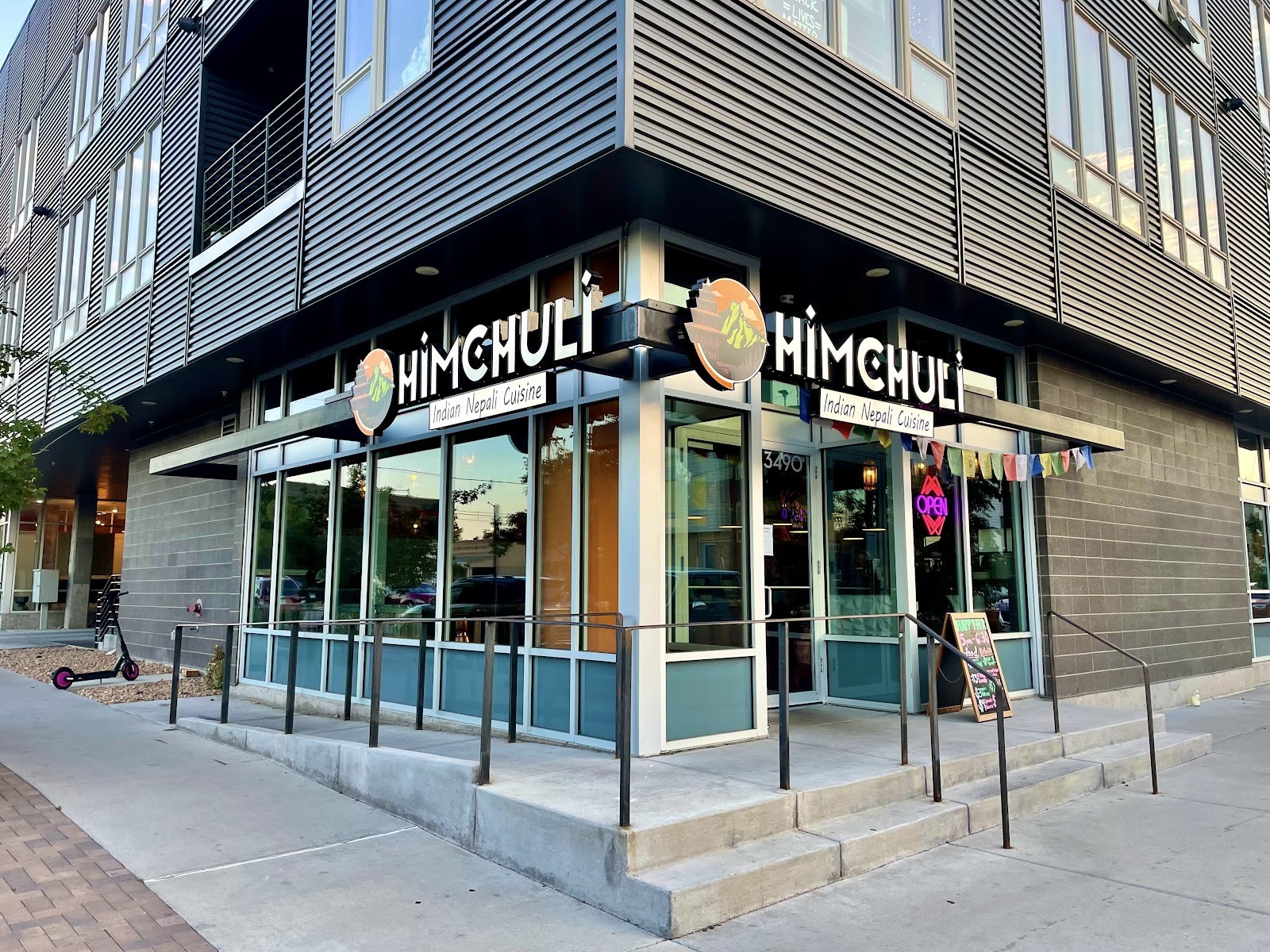Himchuli RiNo - Indian and Nepali Cuisine: the place