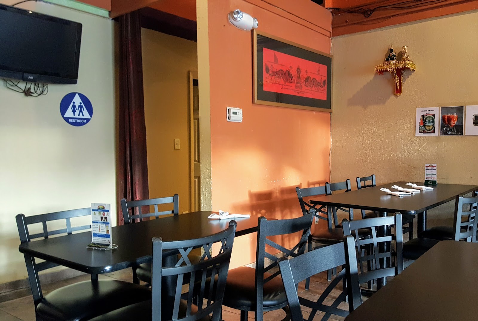 Thai Monkey Club: the place