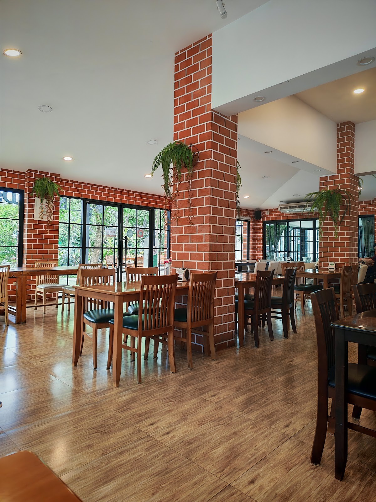9 Salads: the place