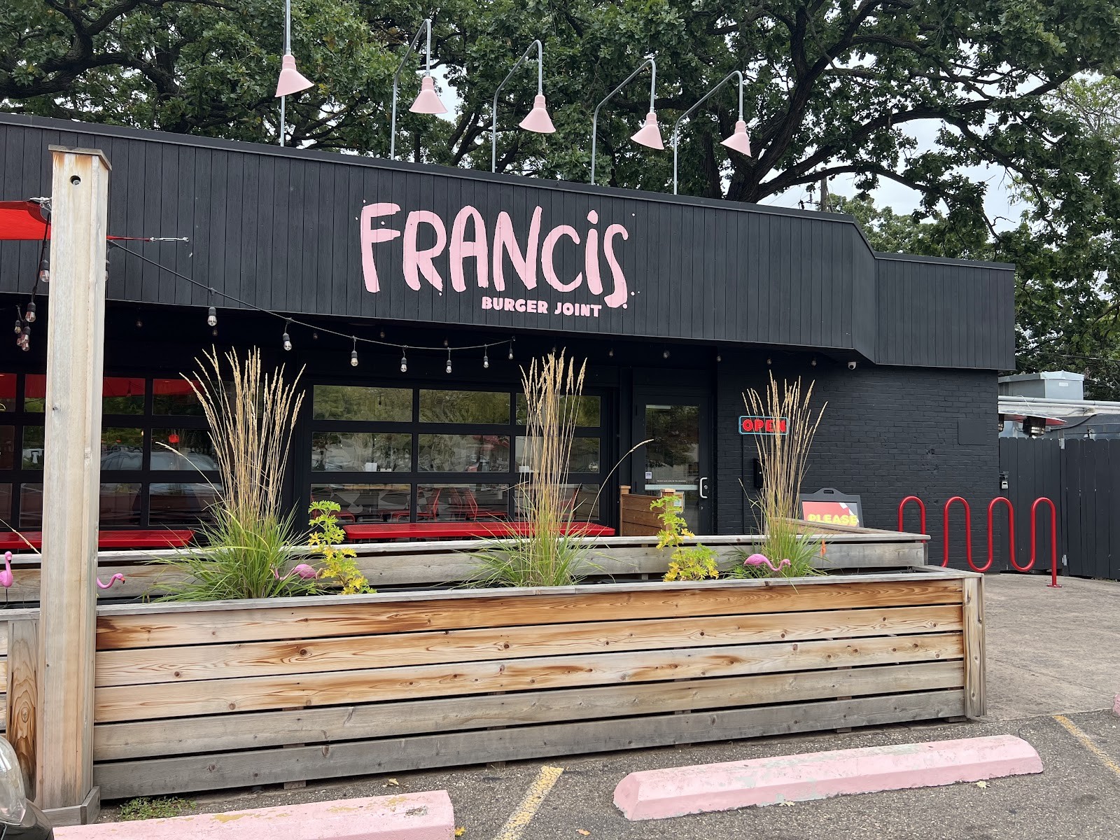 Francis Burger Joint: the place