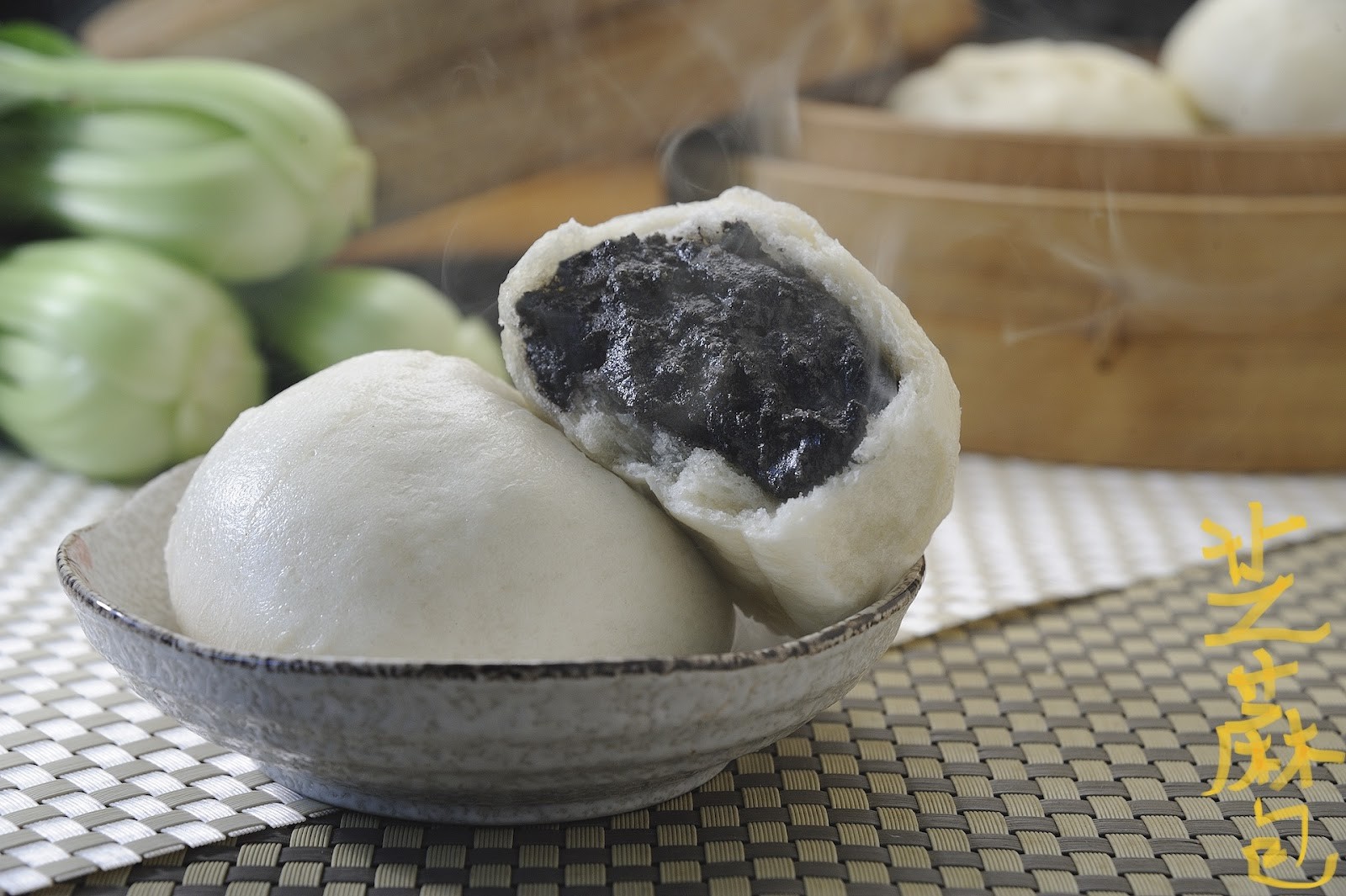 Xuelihong Vegetarian Dim Sum 雪裏紅素食點心 永春店: food & drinks