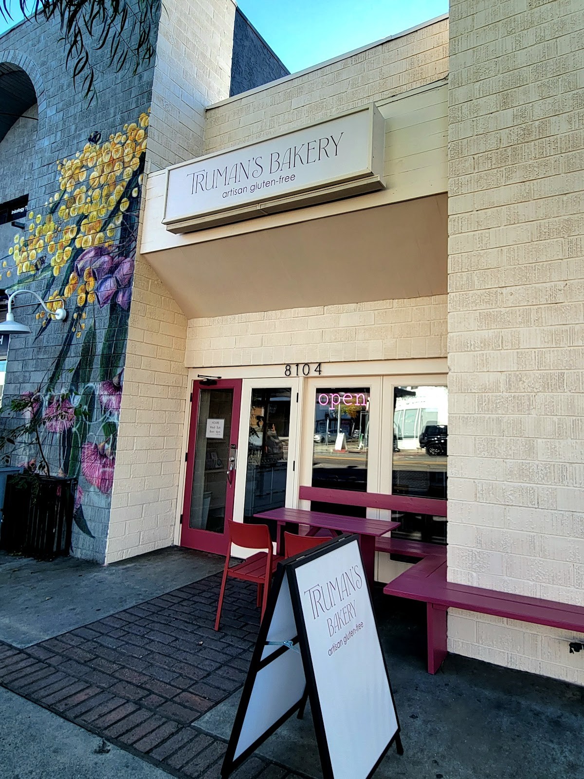 TRUMAN'S BAKERY - formerly fonuts: the place