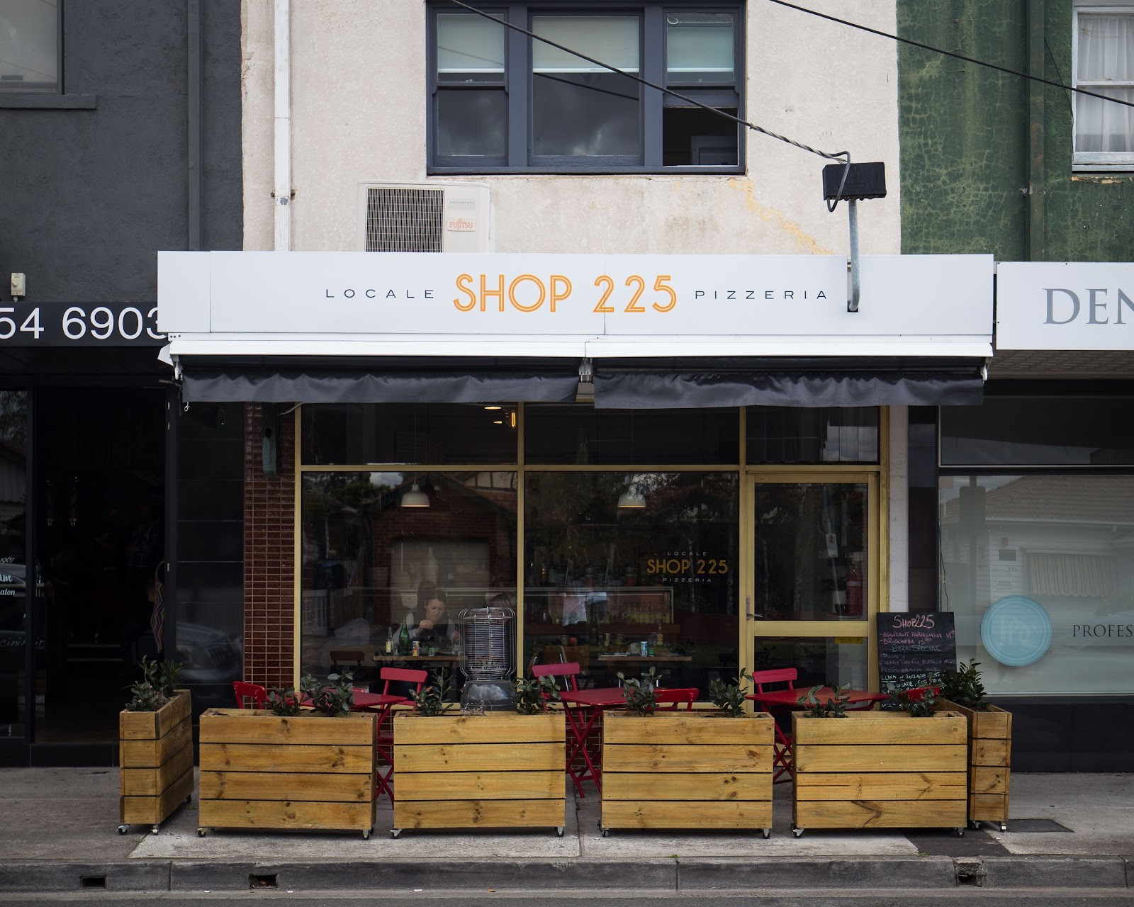 Shop 225 Pizzeria: the place