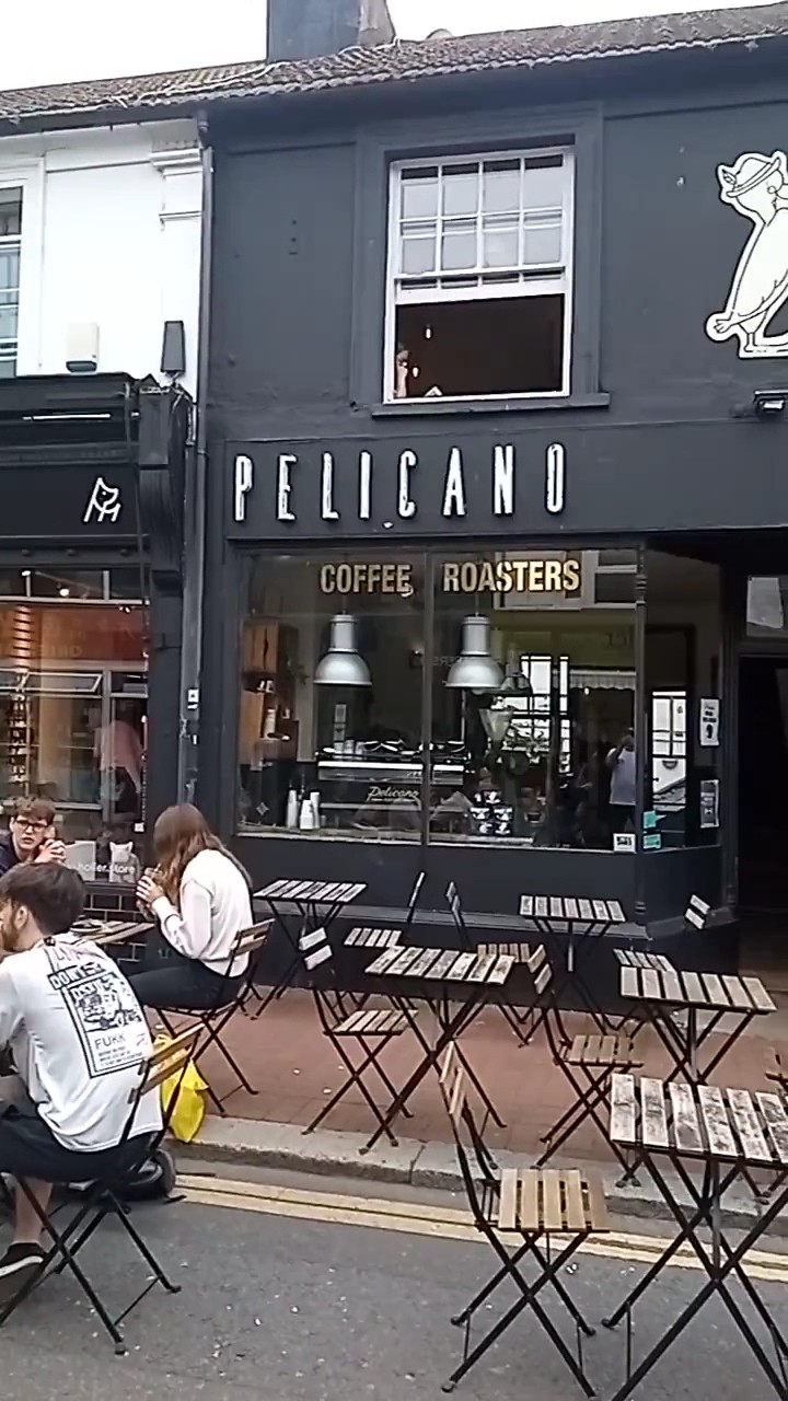 Pelicano Coffee Co.: the place