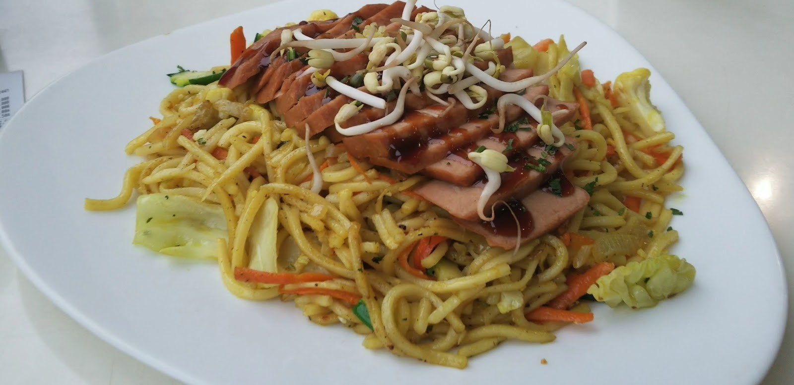 Loving Hut: food & drinks