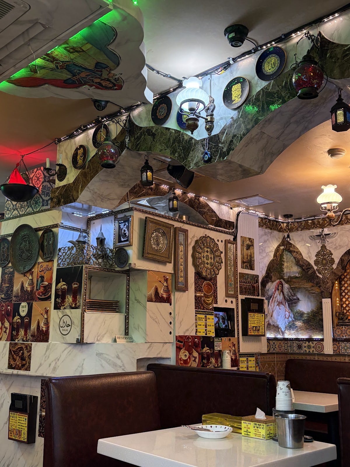 Persian Palace: the place