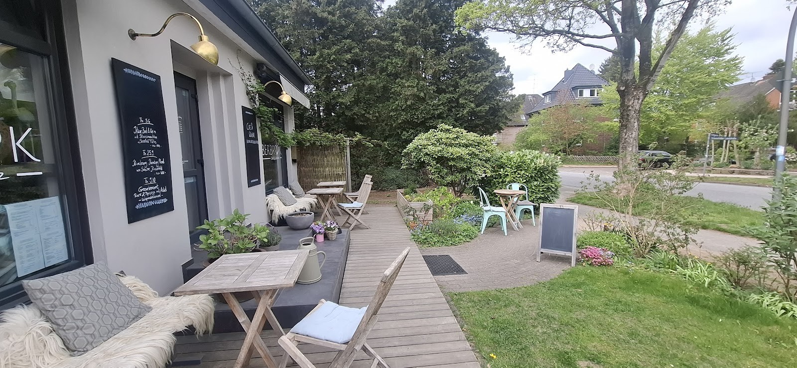 Lieberbrook Café & Weinbar: the place
