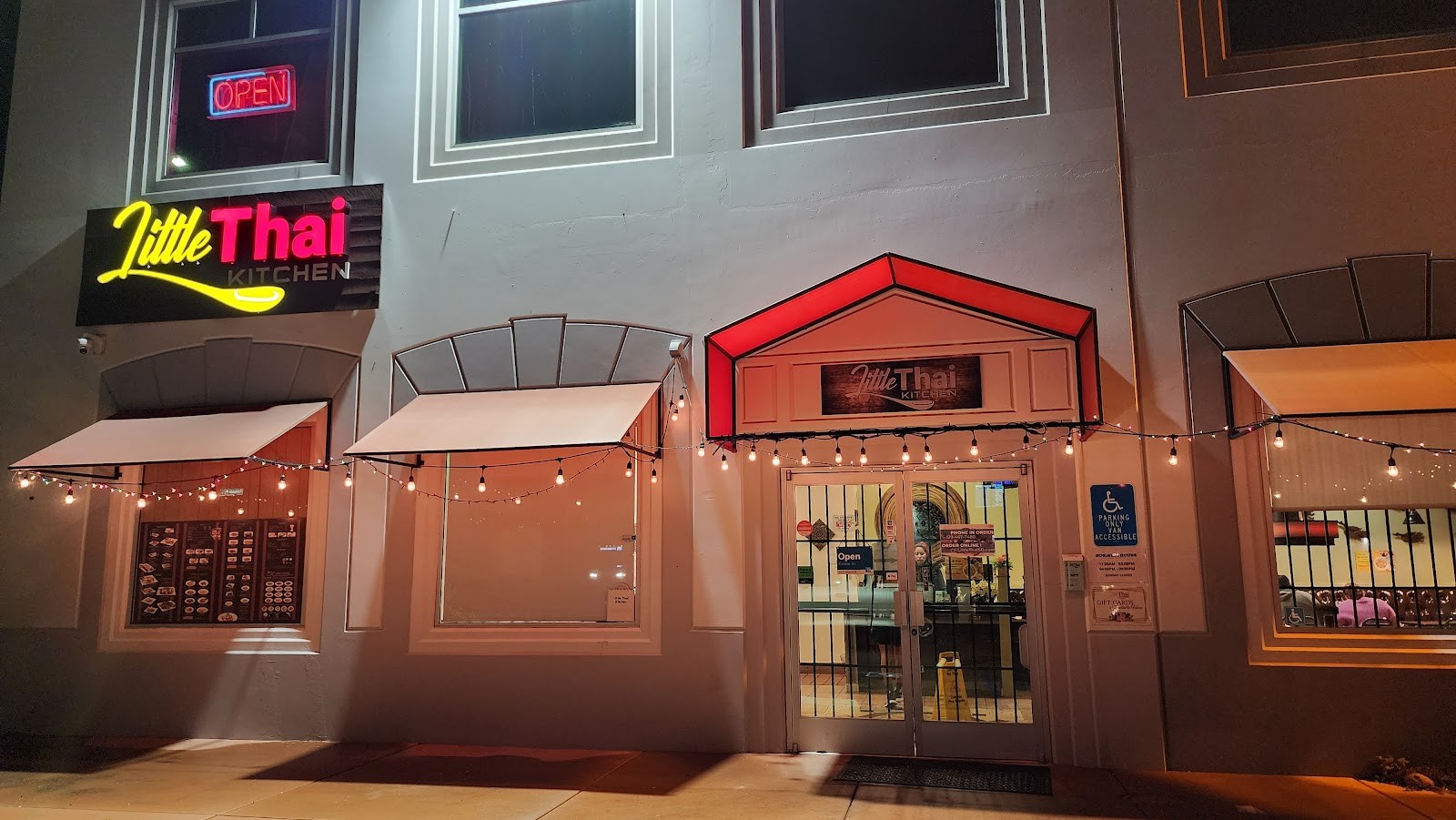 Little Thai Kitchen: the place