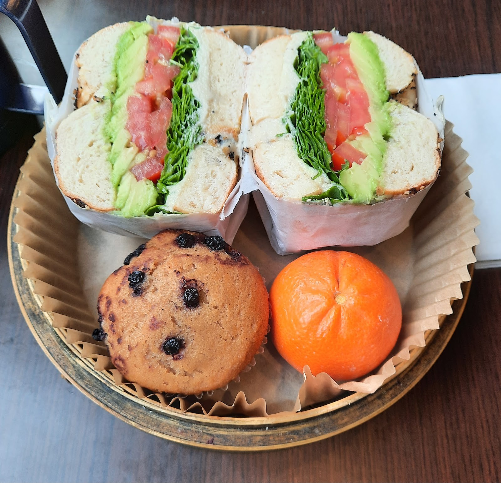 UT47 Kitchen & Bar: food & drinks