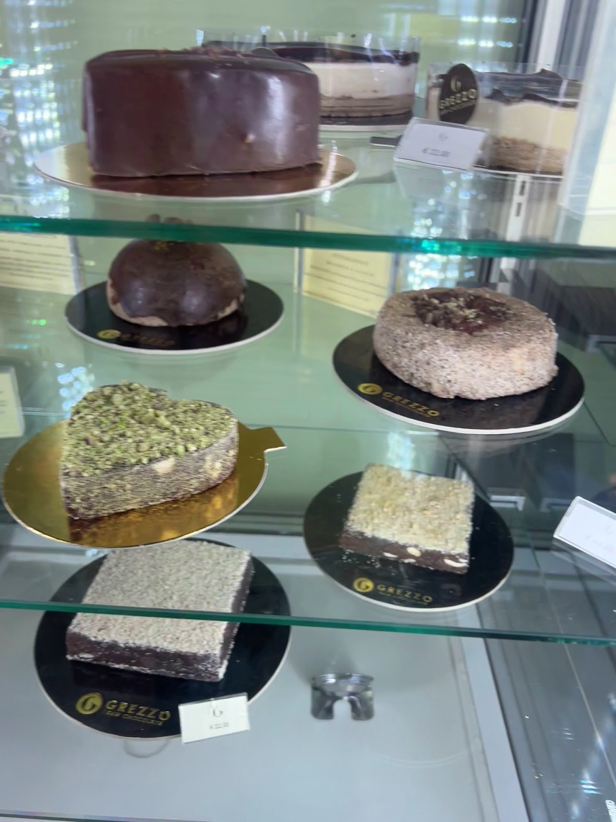 Grezzo Raw Chocolate - Piazza Mattei: food & drinks