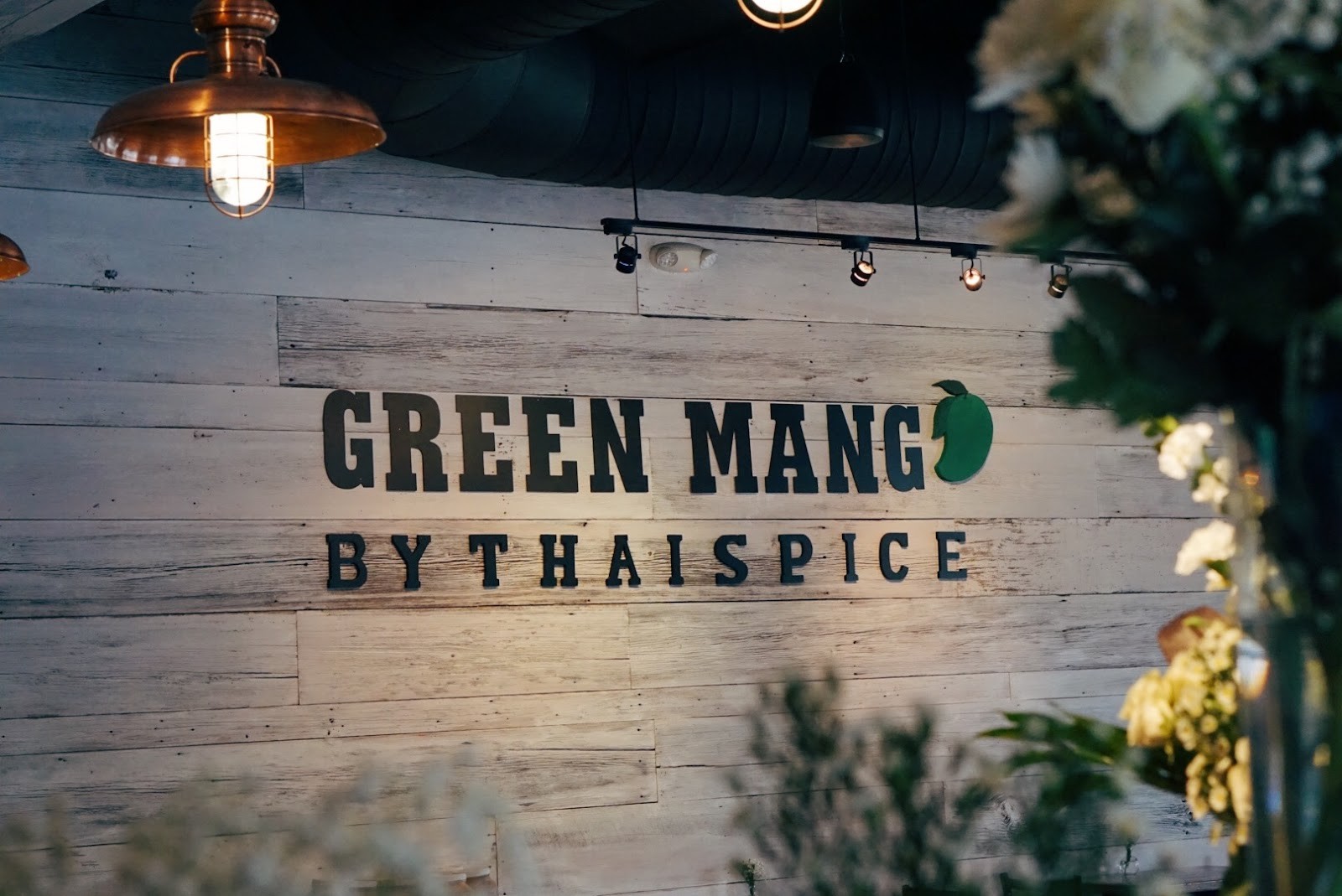 GREEN MANGO By Thai Spice: the place
