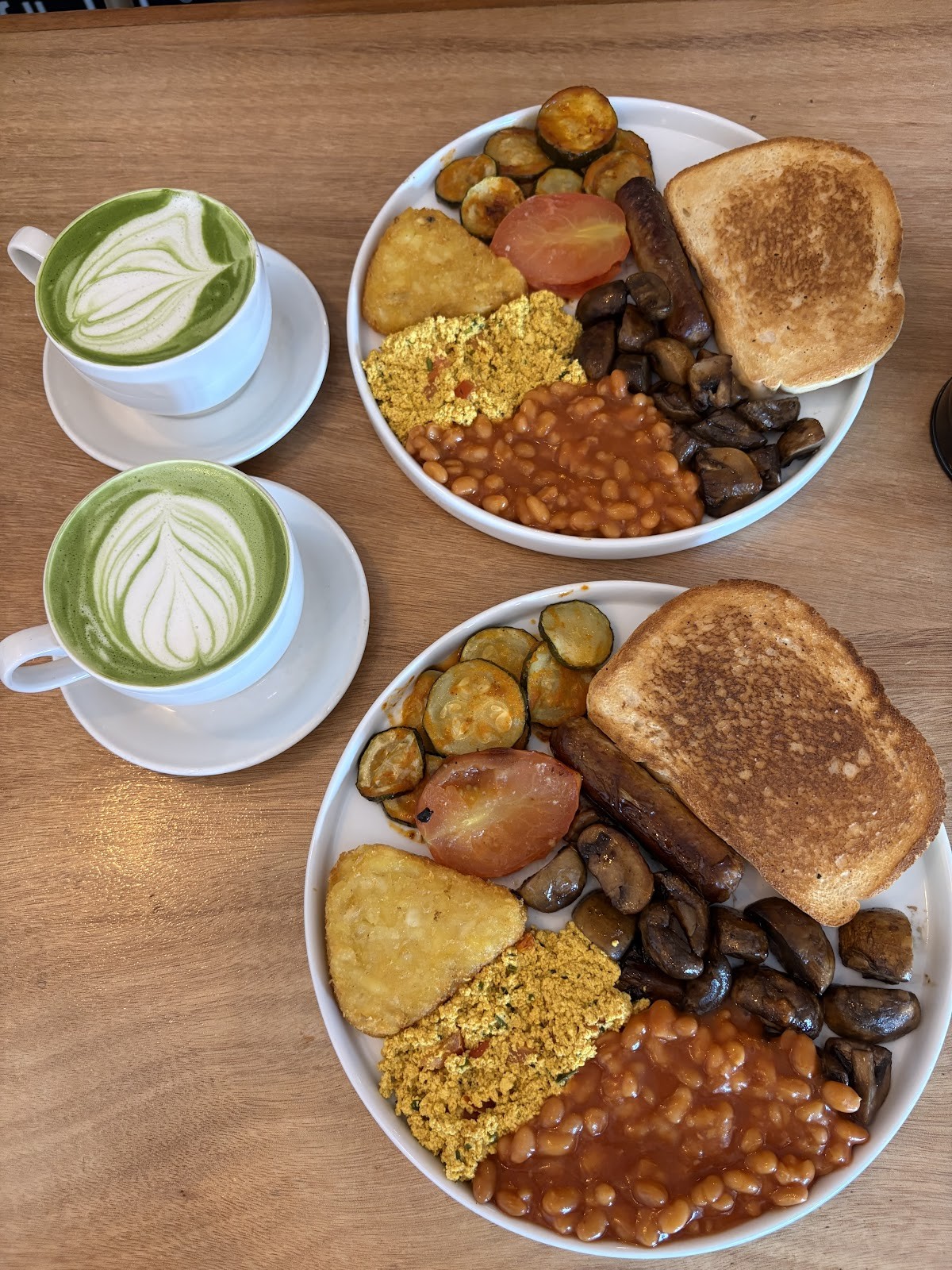 Black Cat café: food & drinks