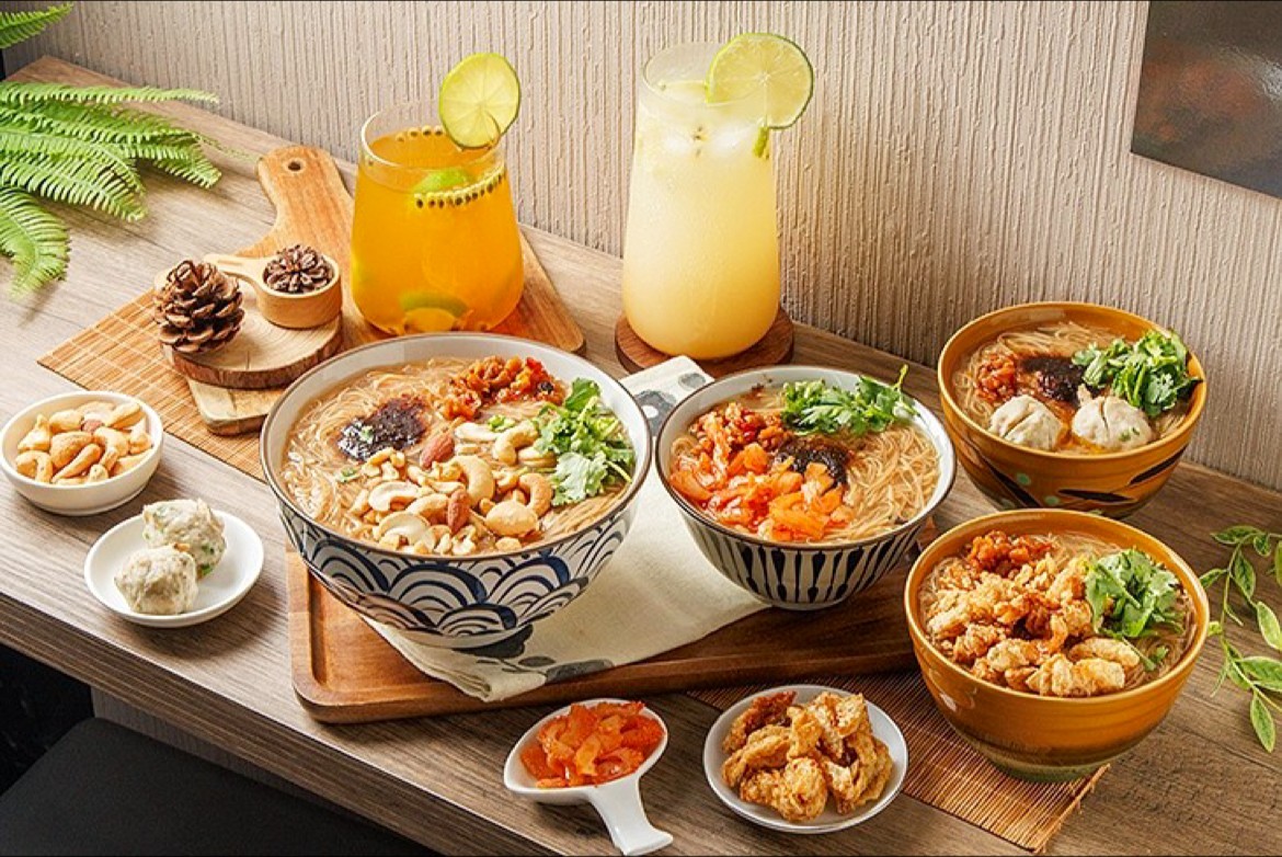 Yingjunzi Vegan Vermicelli: food & drinks
