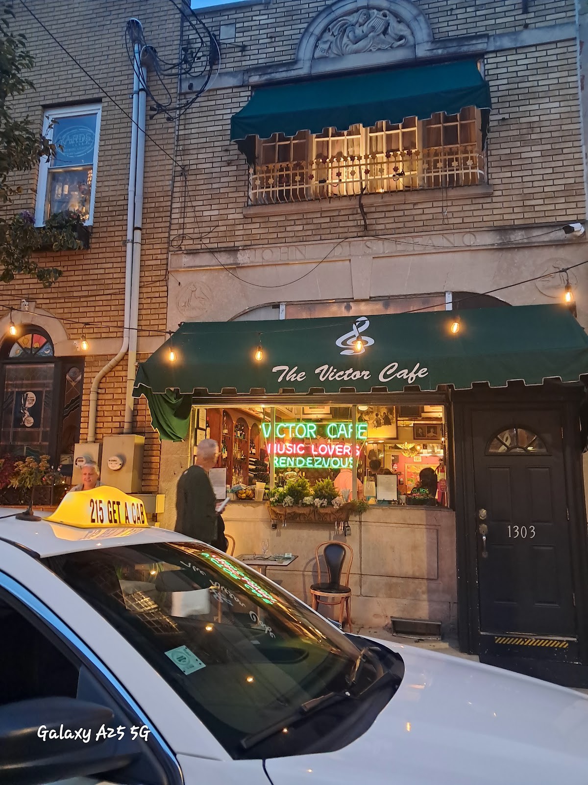 The Victor Café: the place