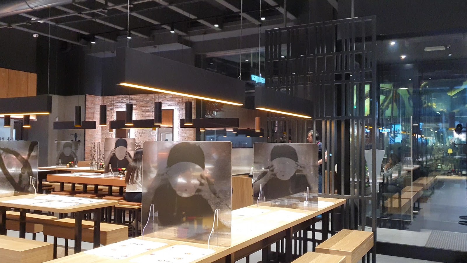 wagamama - Bicocca Village: the place
