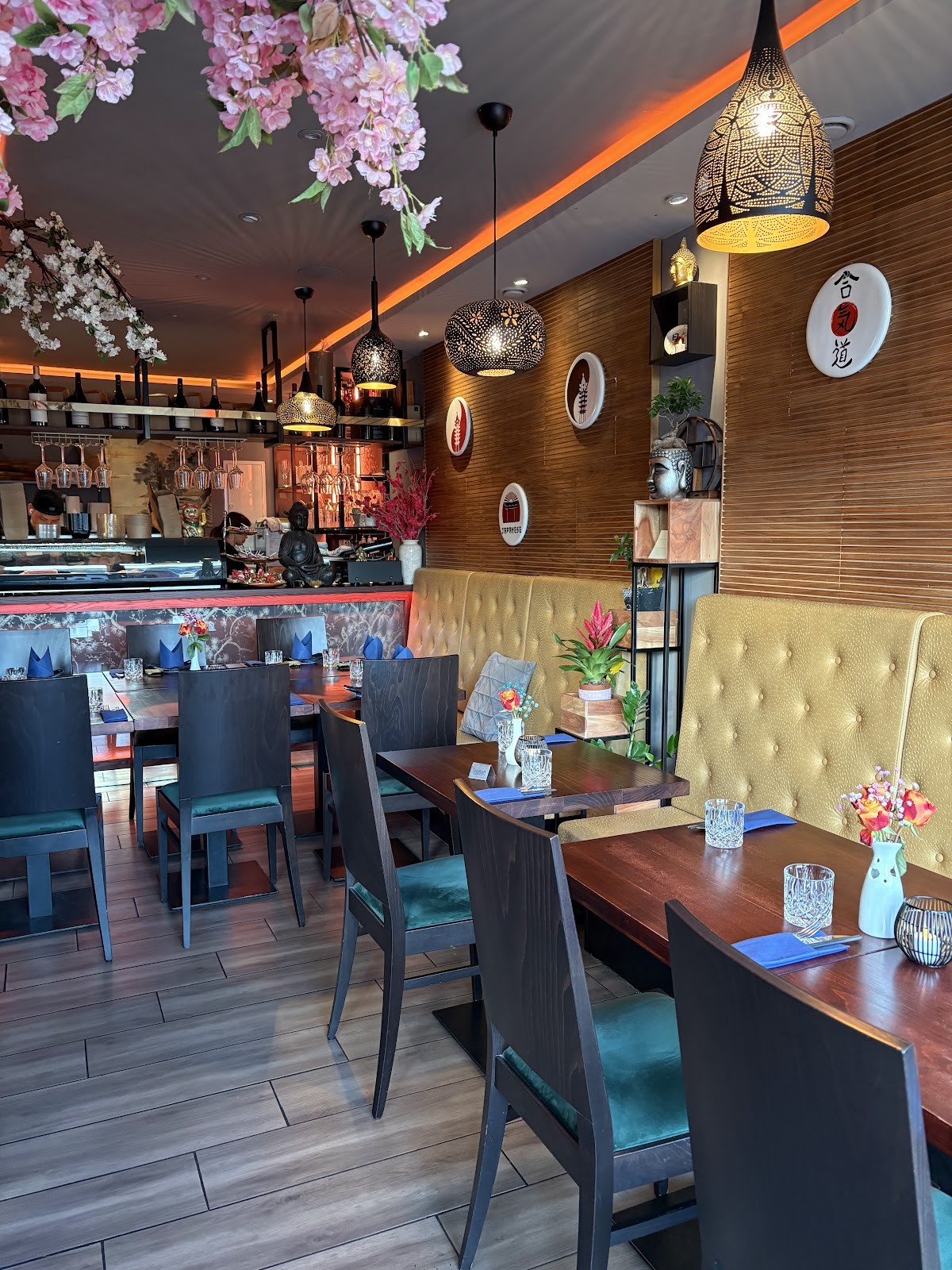 Haroo Restaurant: the place