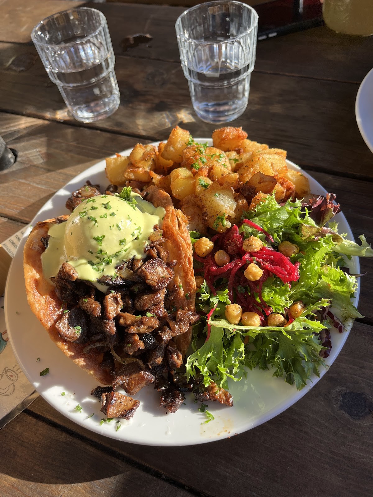 Chickpea Restaurant: food & drinks