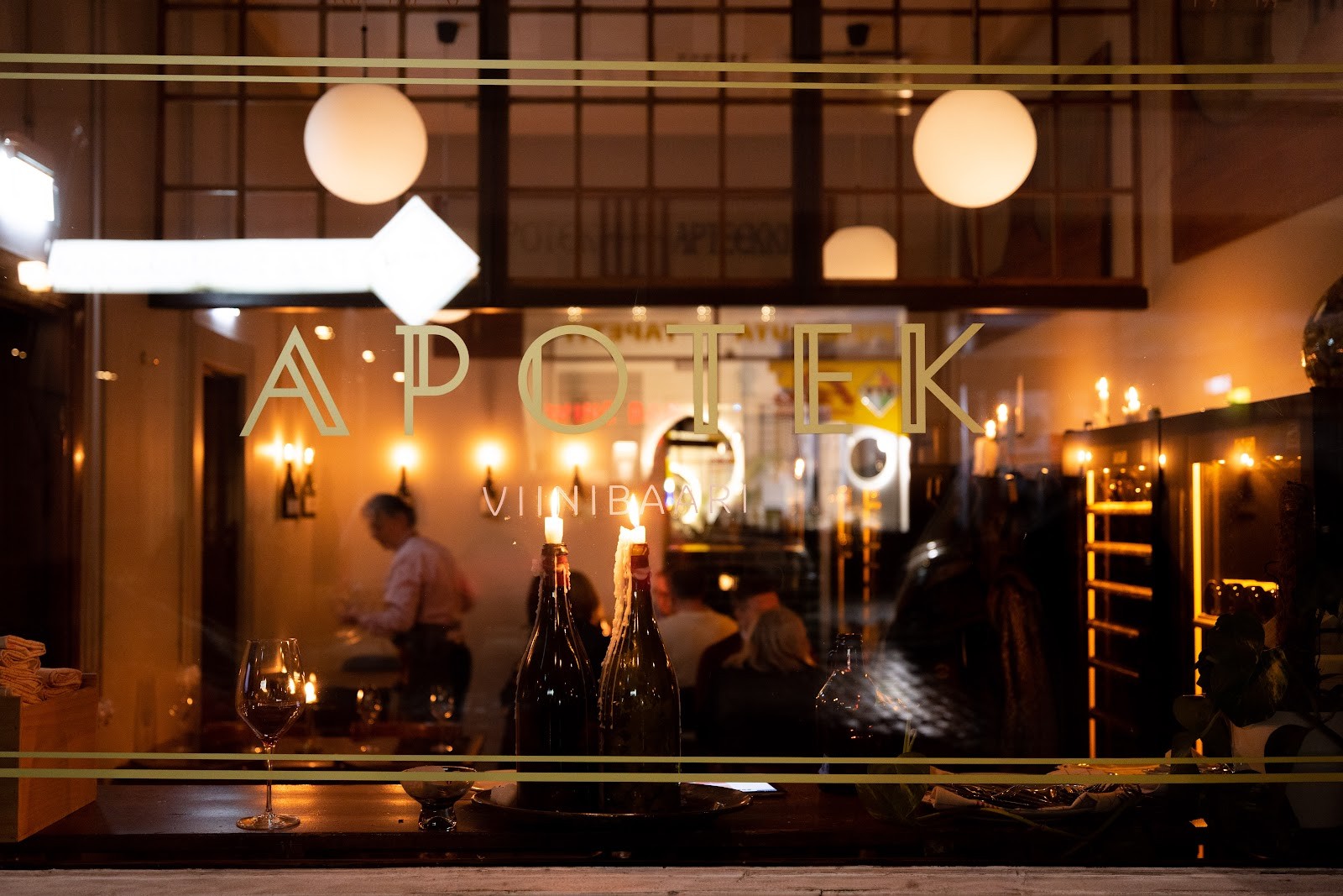 Viinibaari Apotek / Wine Bar Apotek: the place