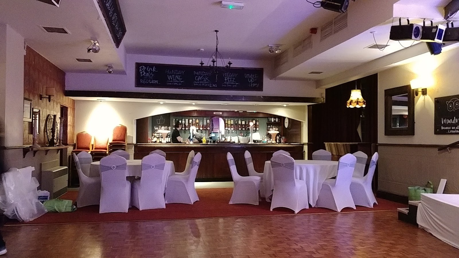 The Red Lion: the place