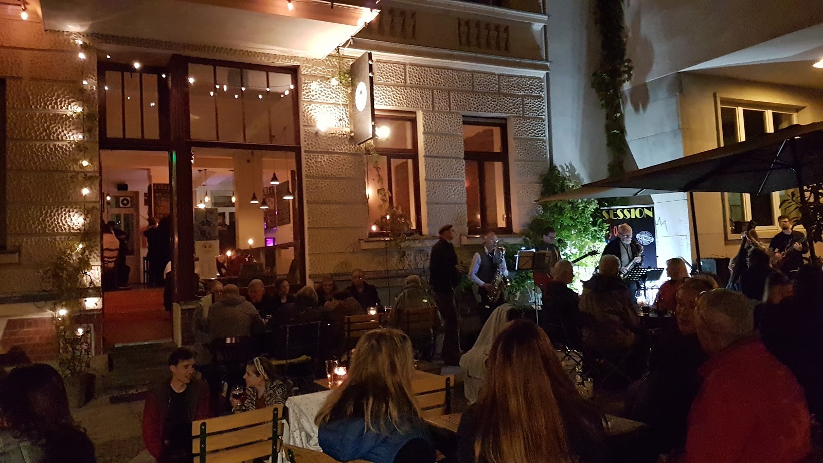 Dr. Hops - Craft Beer Bar: the place