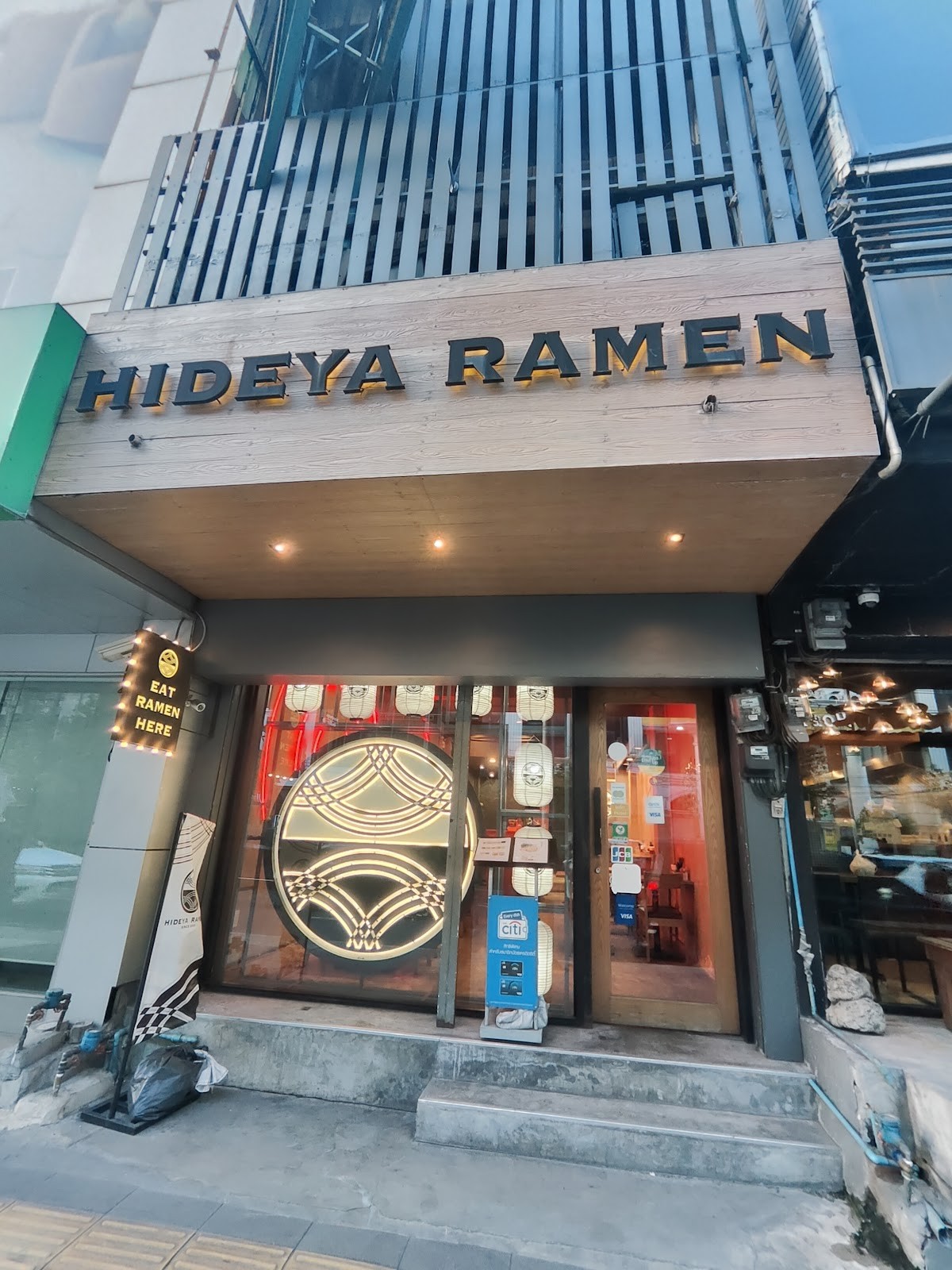 HIDEYA RAMEN: the place