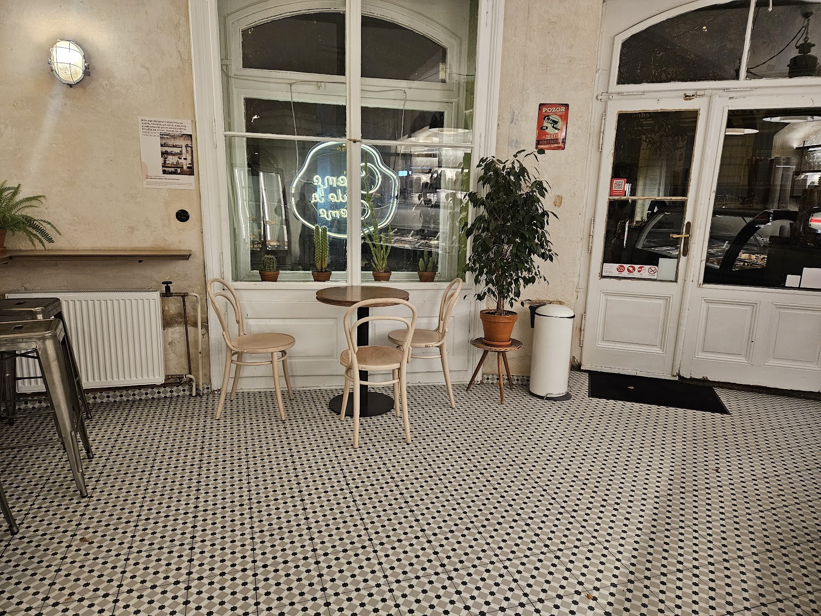 Crème de la Crème - Pěkný kaštany: the place