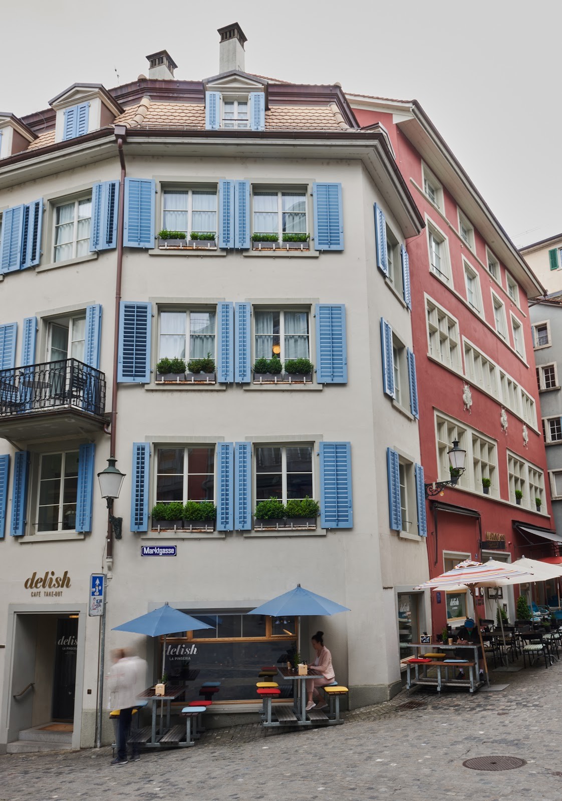 delish - la pinseria: the place