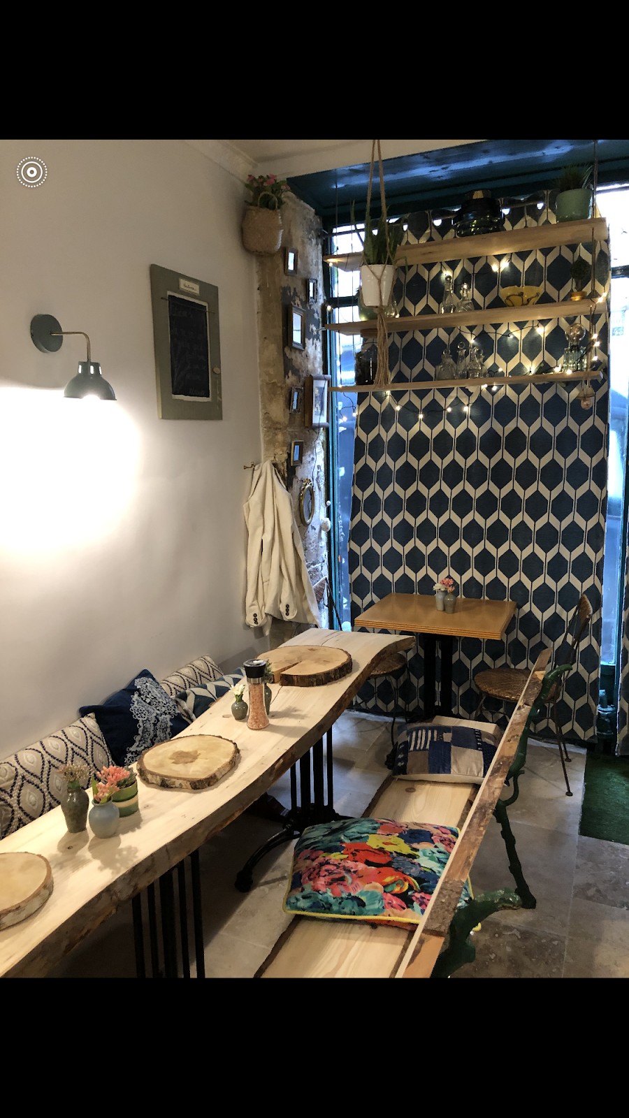 La cantine de Sam: the place
