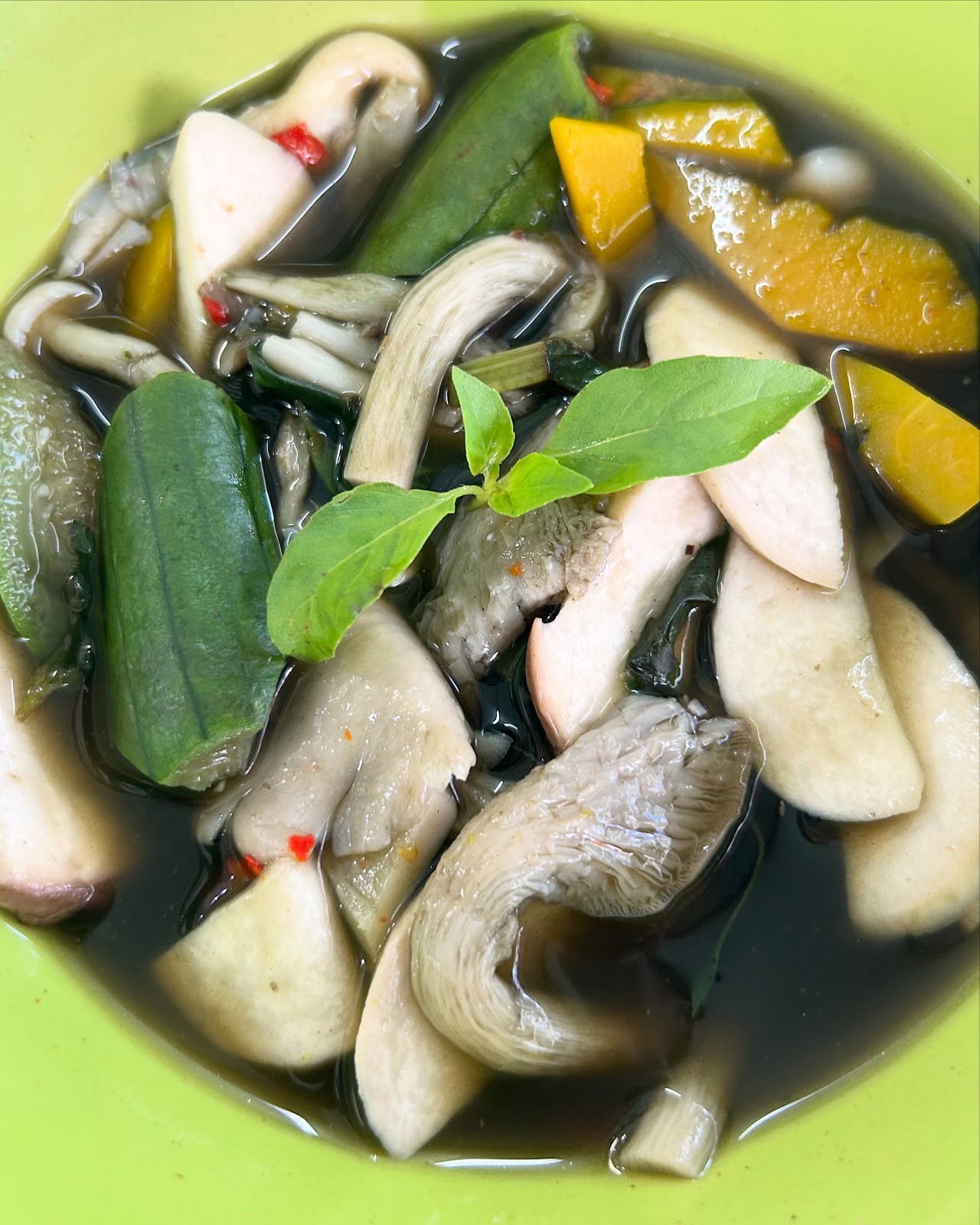 Vegetarian Ratchawat: food & drinks