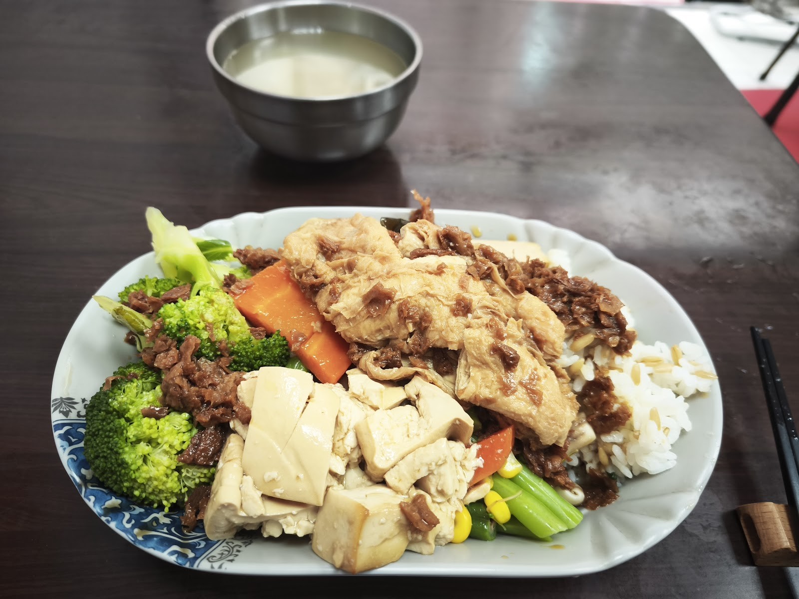 Mama Lai - 賴媽媽素食: food & drinks