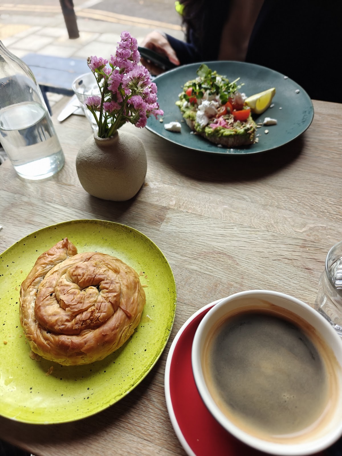 Parle Pantry & Bakery: food & drinks