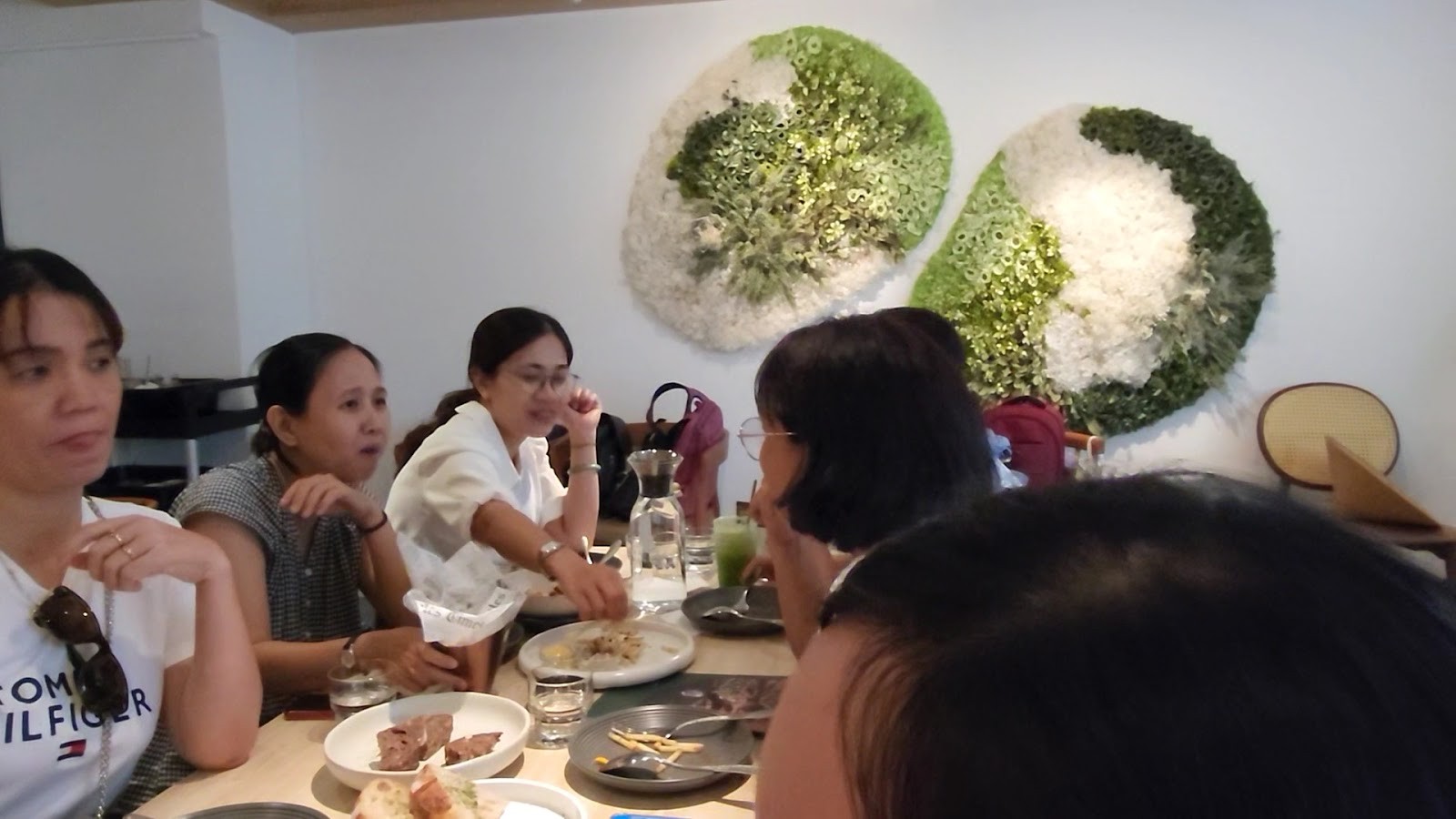 VEGANAMORE蔬慕 復興店: the place