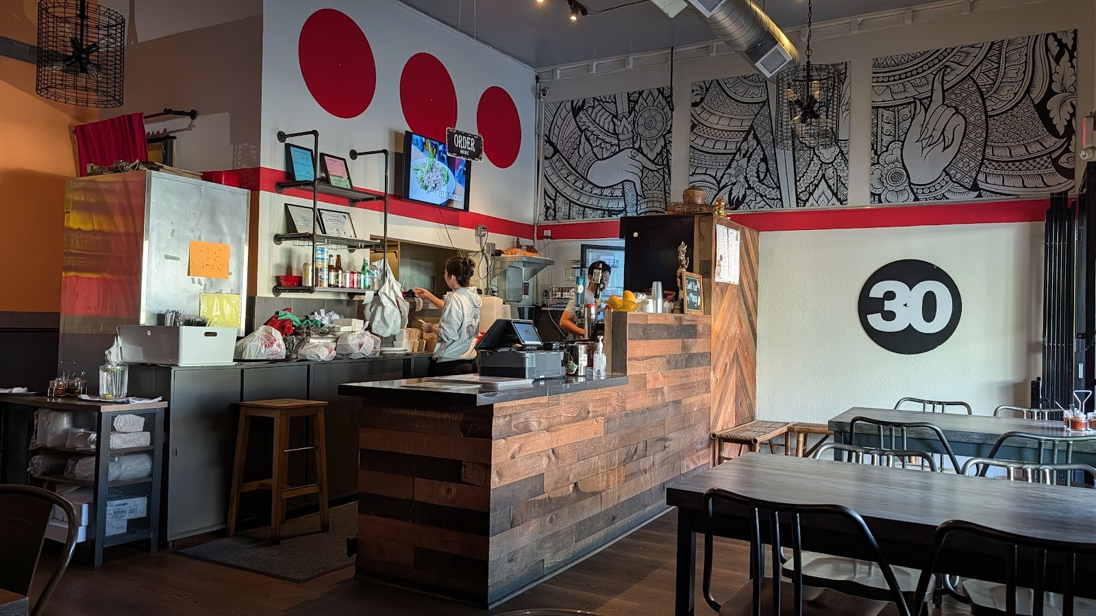 Soi 30th: the place