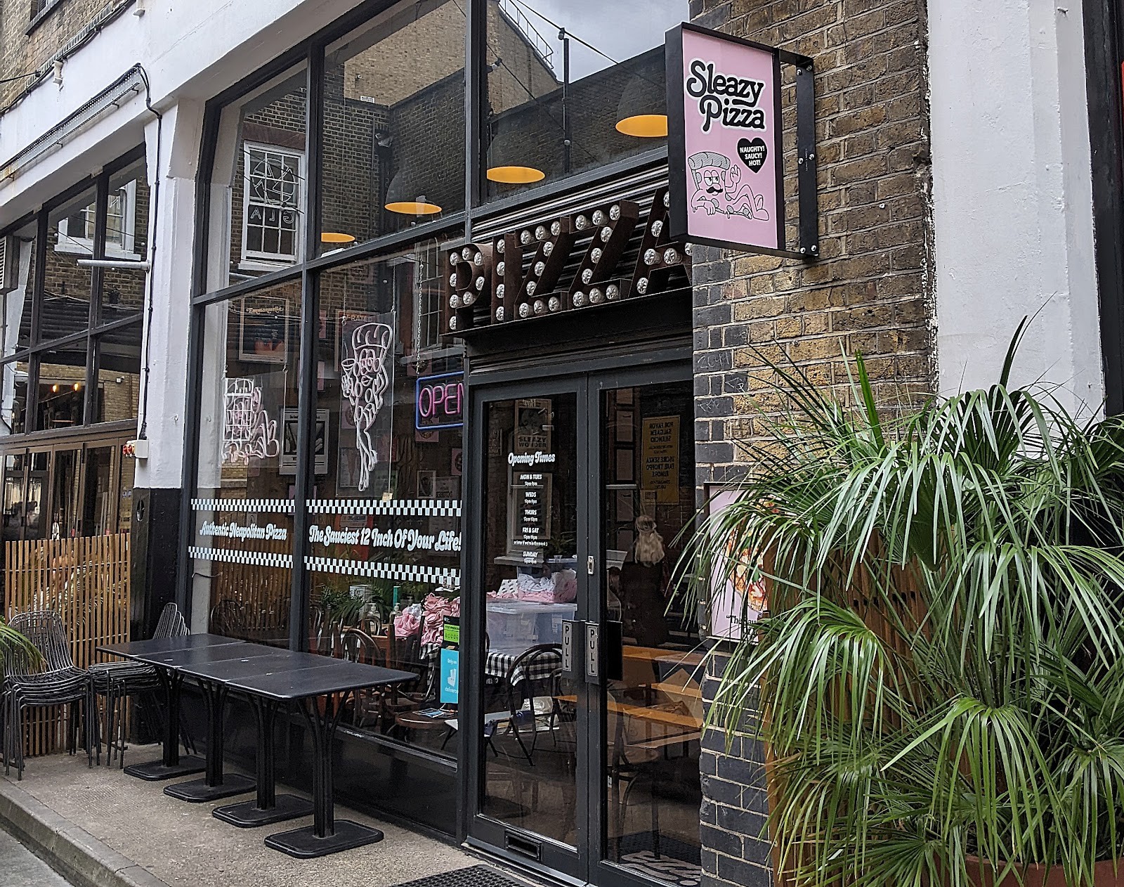 Sleazy Pizza: the place