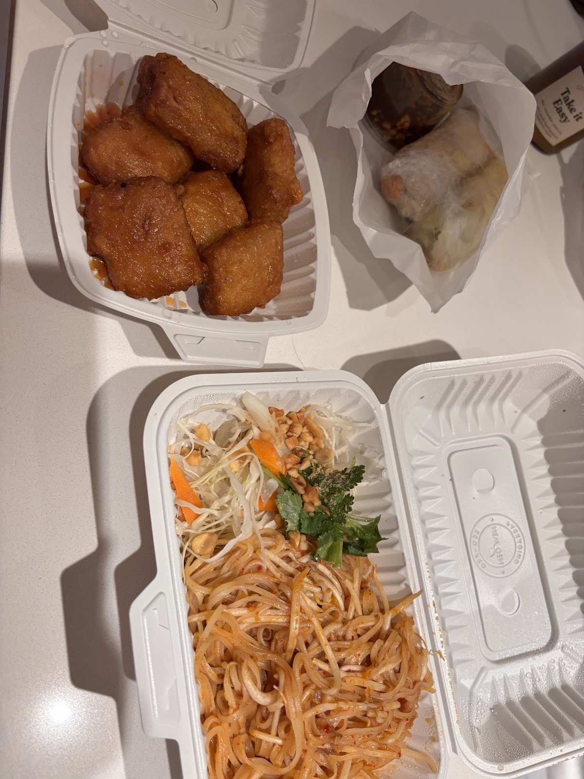 Mama's Tofu: food & drinks