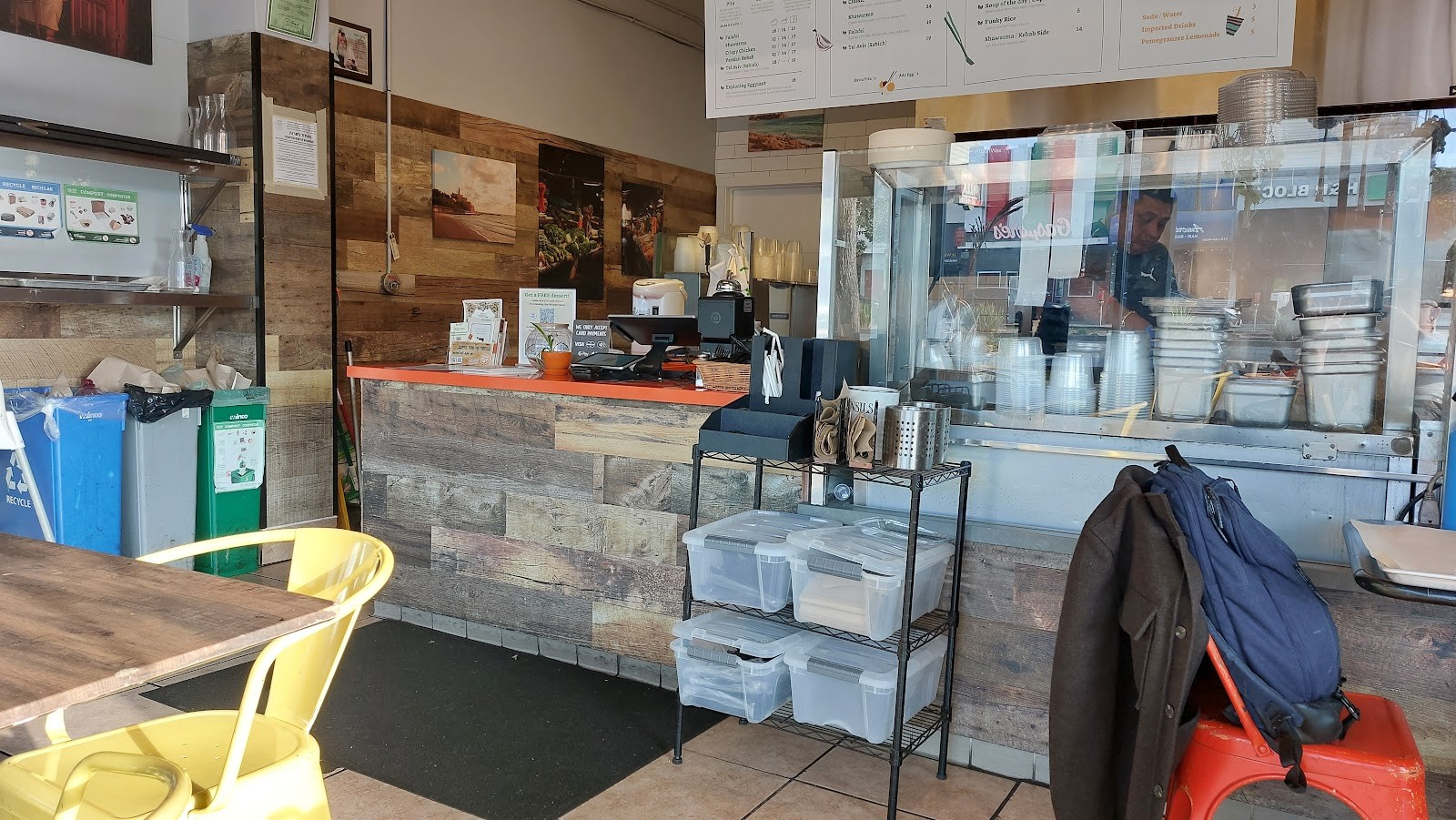 Hummus Bodega: the place