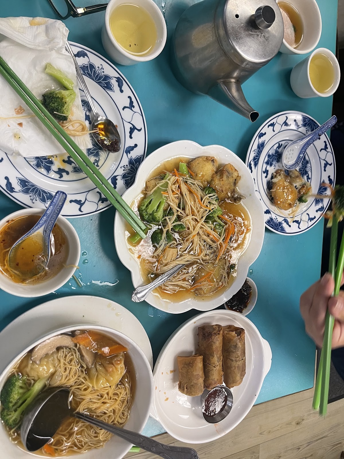 The Lucky Creation Vegetarian Restaurant: food & drinks