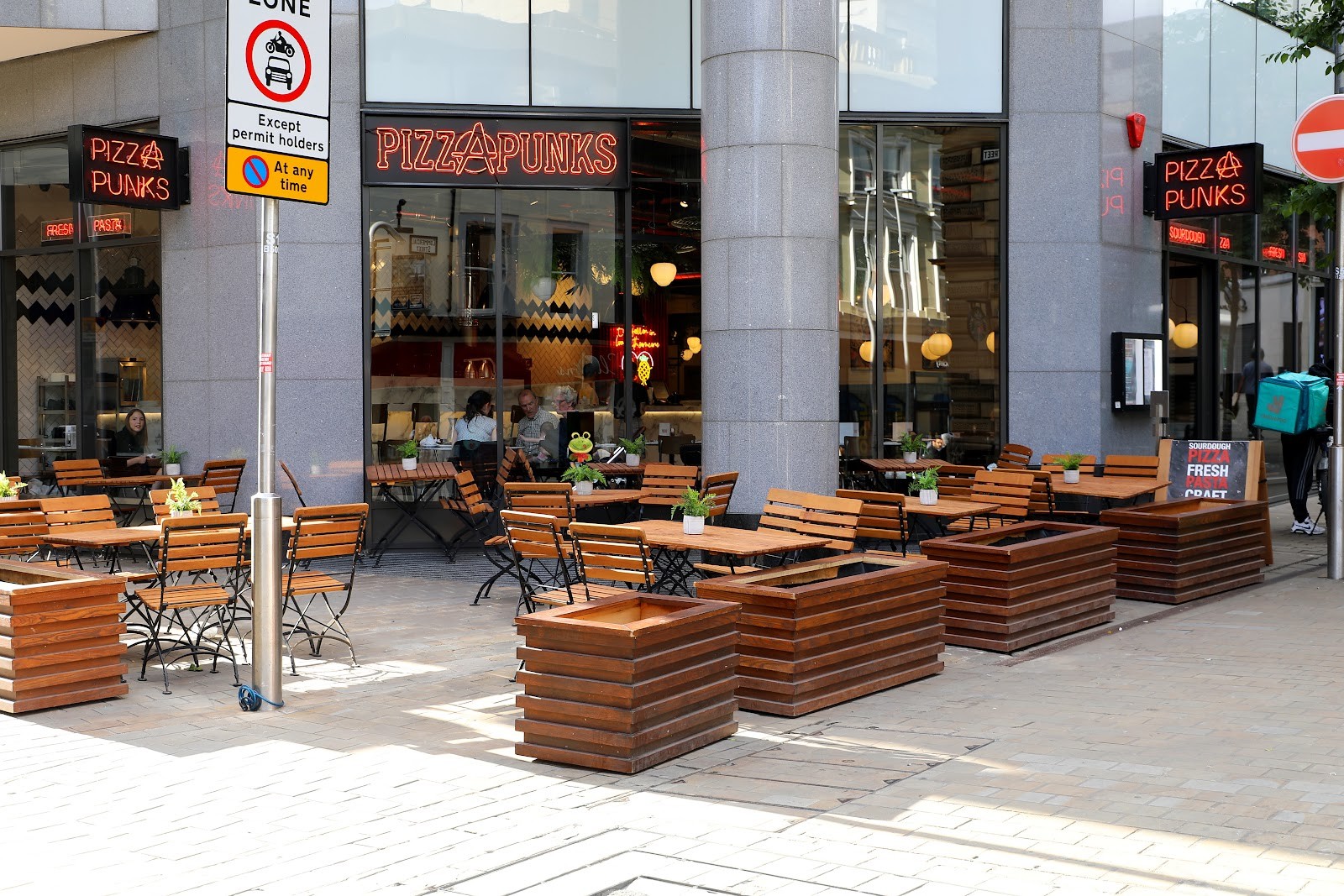 Pizza Punks Leeds: the place
