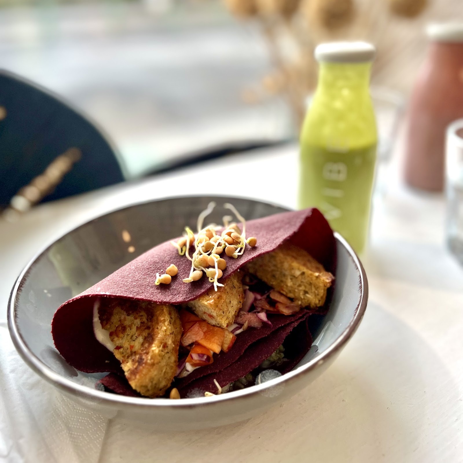 VIBE Superfood Bistro: food & drinks