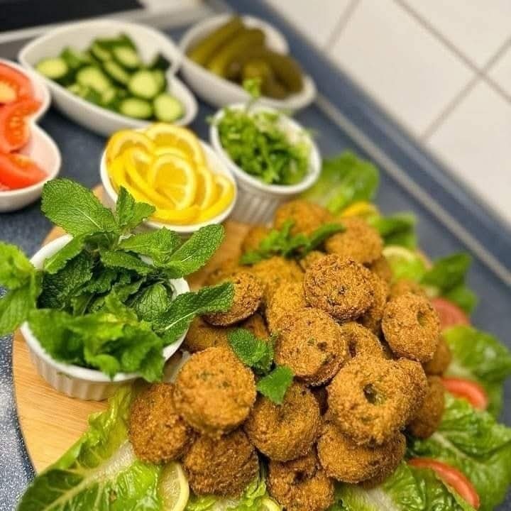 Zeet & Zaatar: food & drinks
