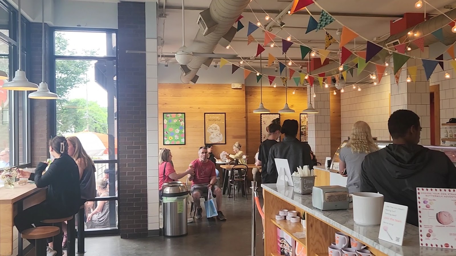 Jeni's Splendid Ice Creams: the place